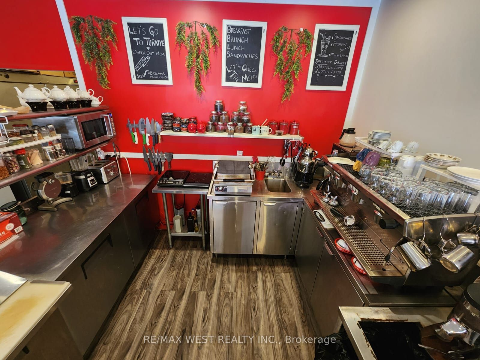 #31 - 2737 Keele Street Property Photo 4