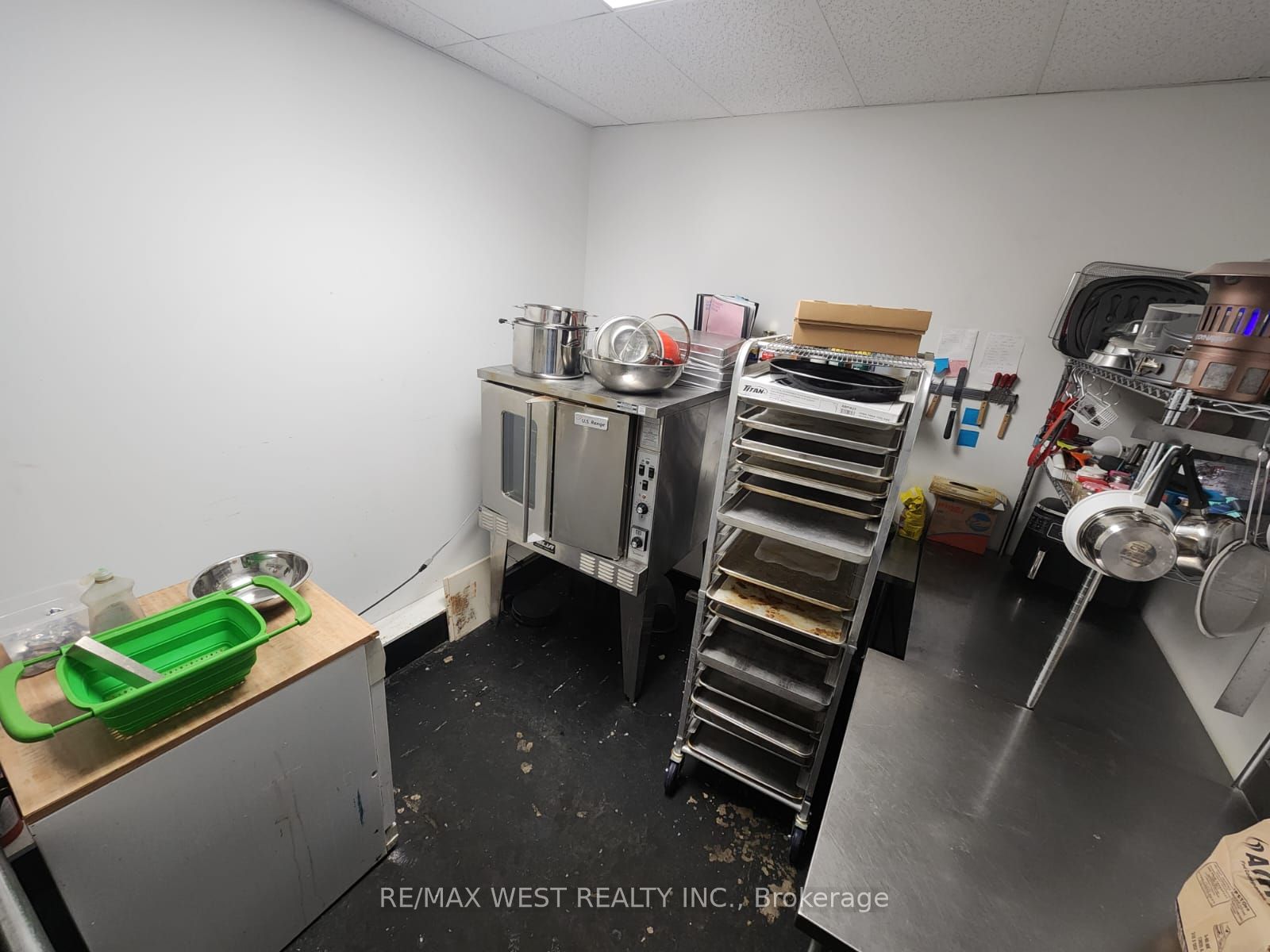 #31 - 2737 Keele Street Property Photo 16