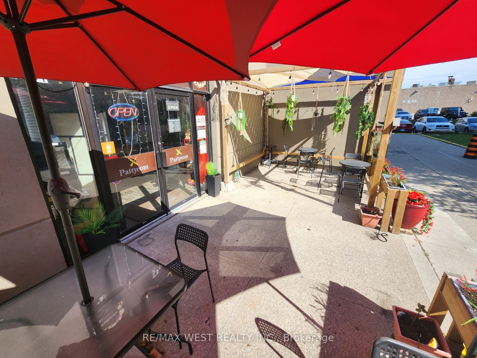 #31 - 2737 Keele Street Property Photo 21