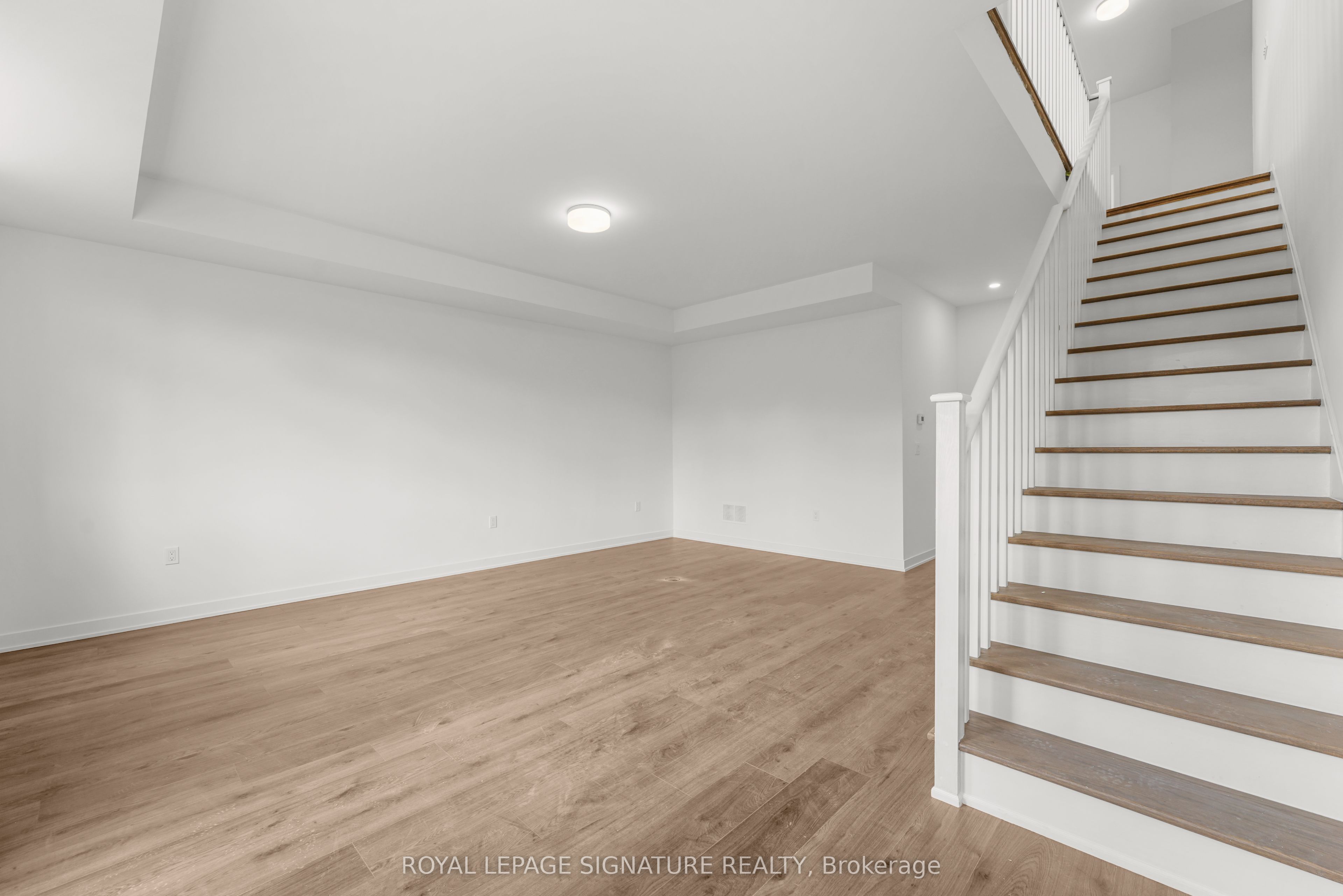 3047 Trailside Drive Property Photo 8