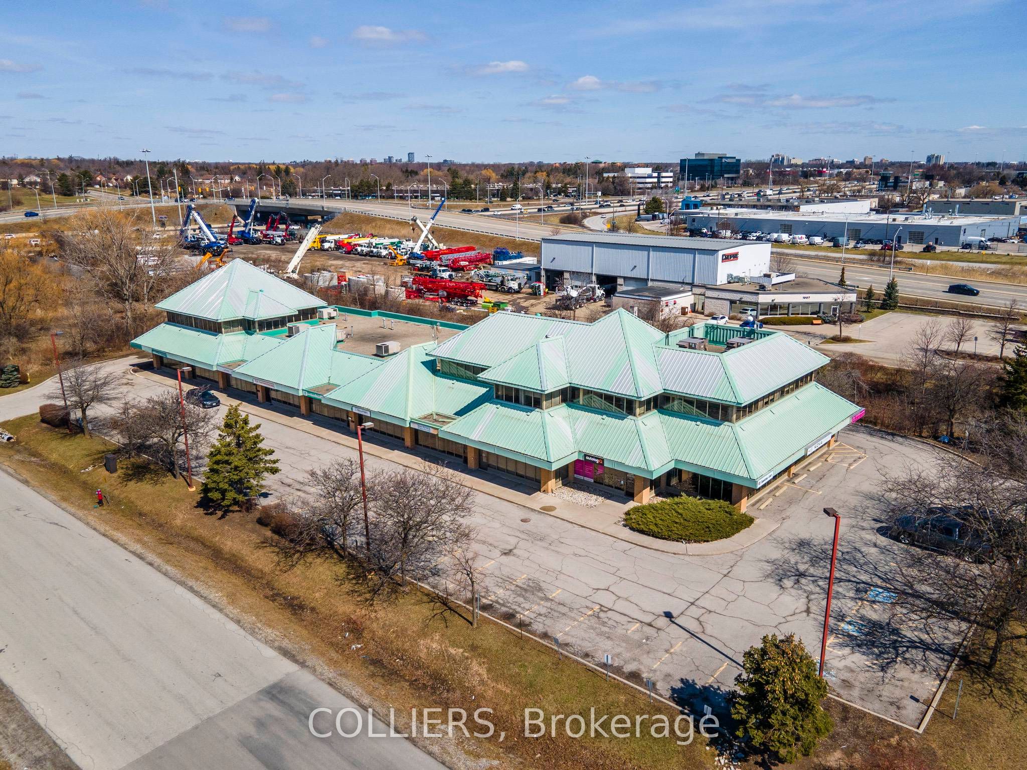 #7-9a - 871 Equestrian Court Property Photo 5