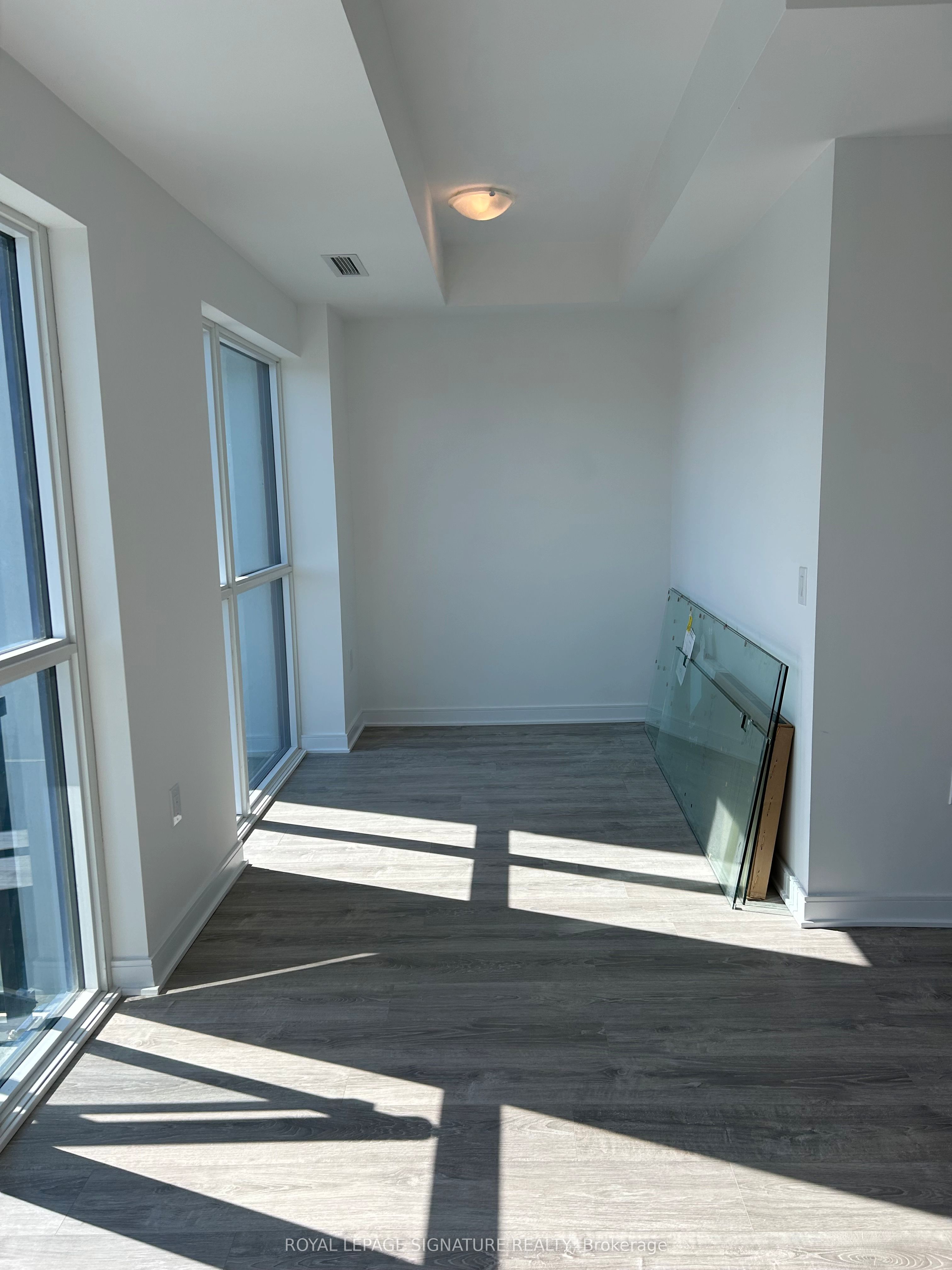 #1002 - 25 Neighbourhood Lane Property Photo 4