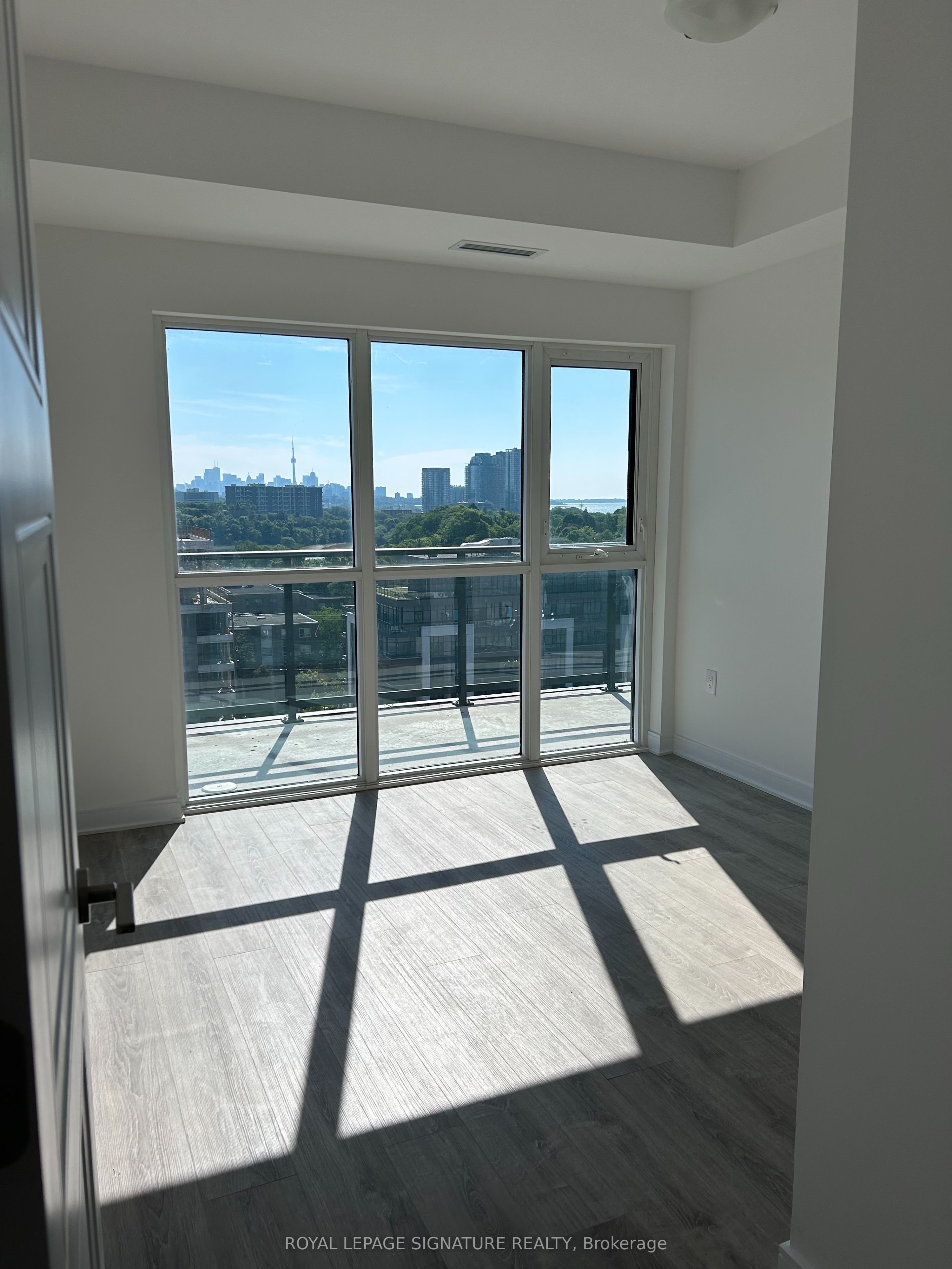 #1002 - 25 Neighbourhood Lane Property Photo 7