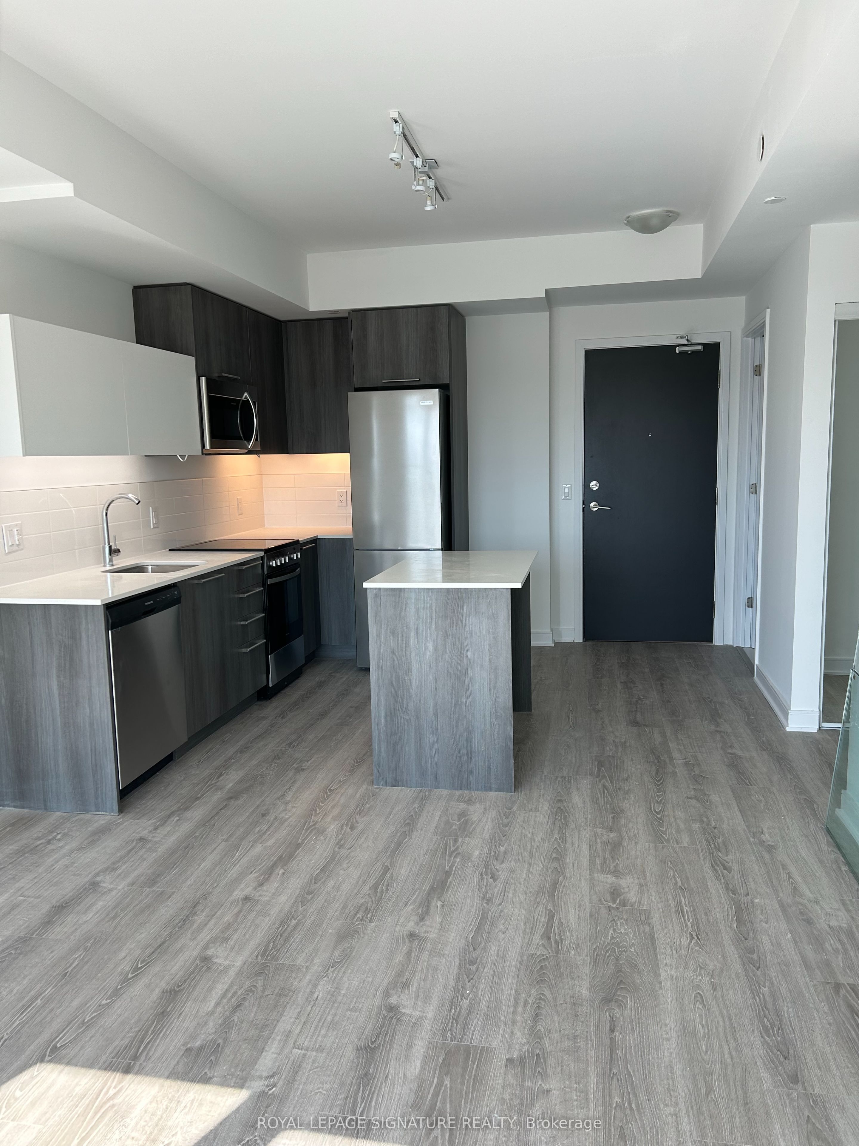 #1002 - 25 Neighbourhood Lane Property Photo 19