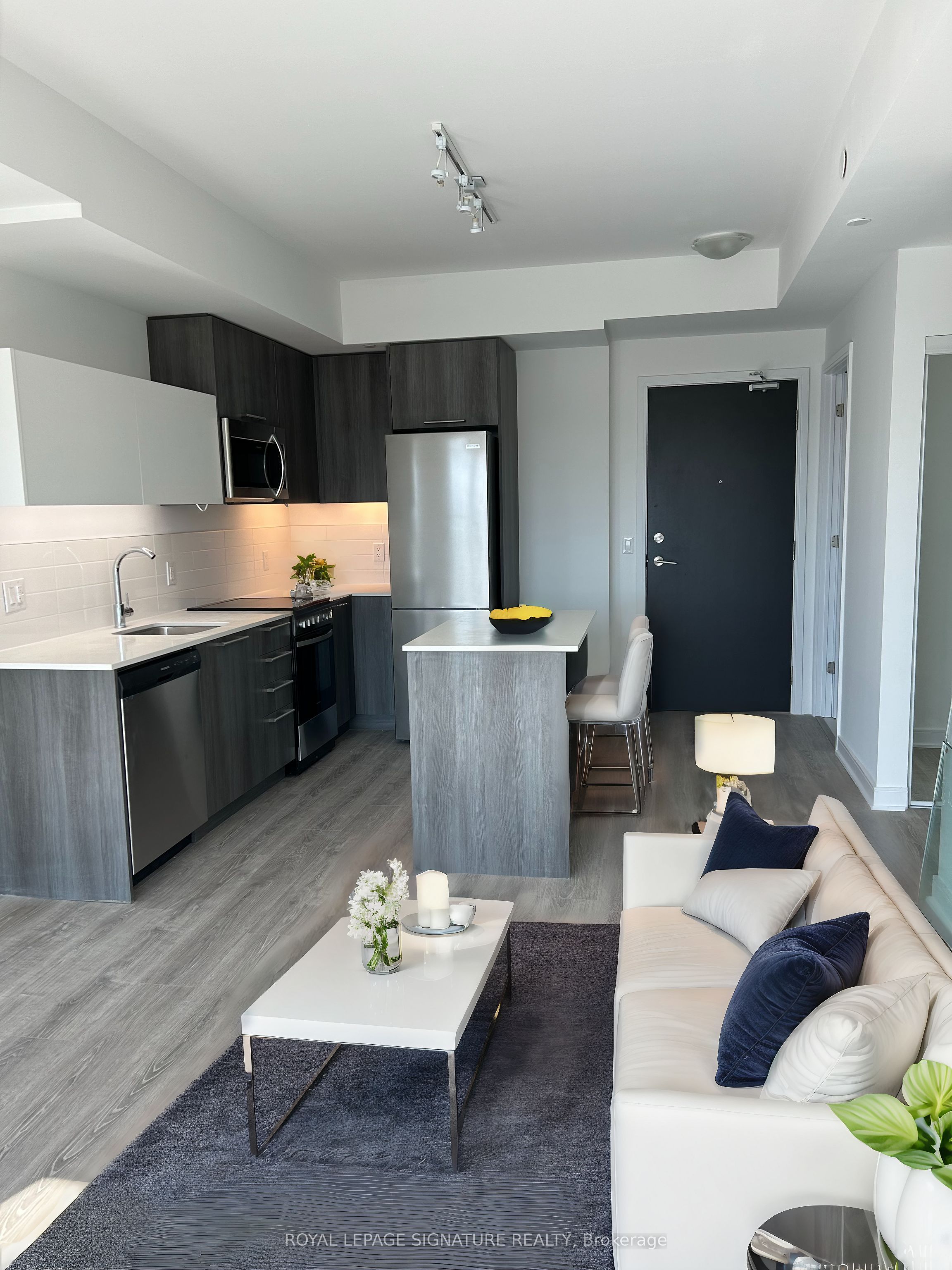 #1002 - 25 Neighbourhood Lane Property Photo 28