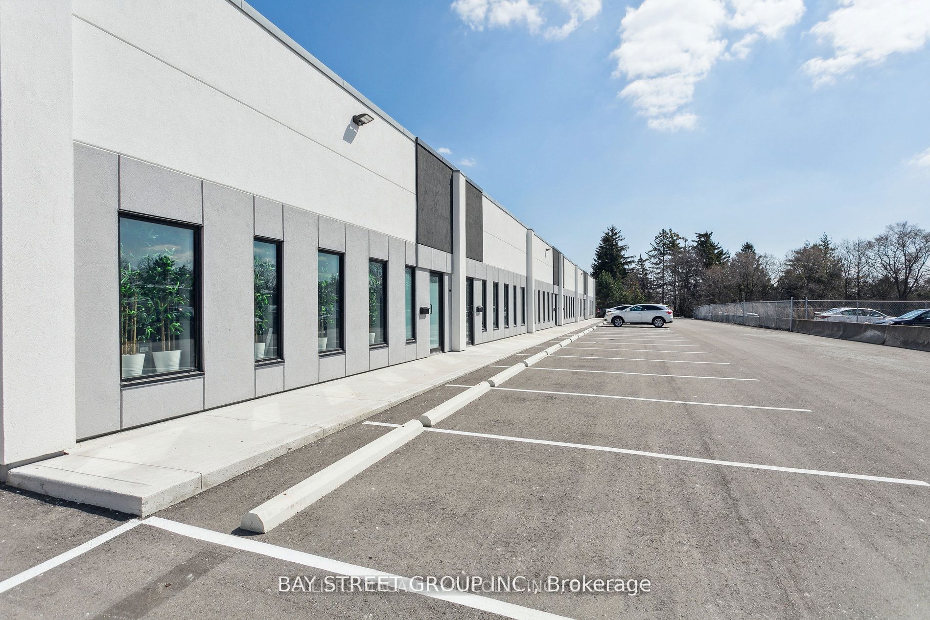 #14 - 1290 Speers Road Property Photo 1