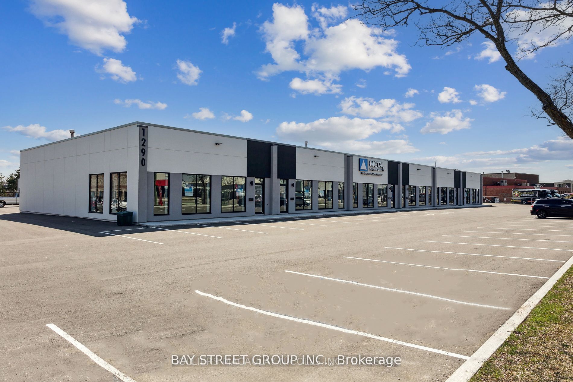 #14 - 1290 Speers Road Property Photo 2
