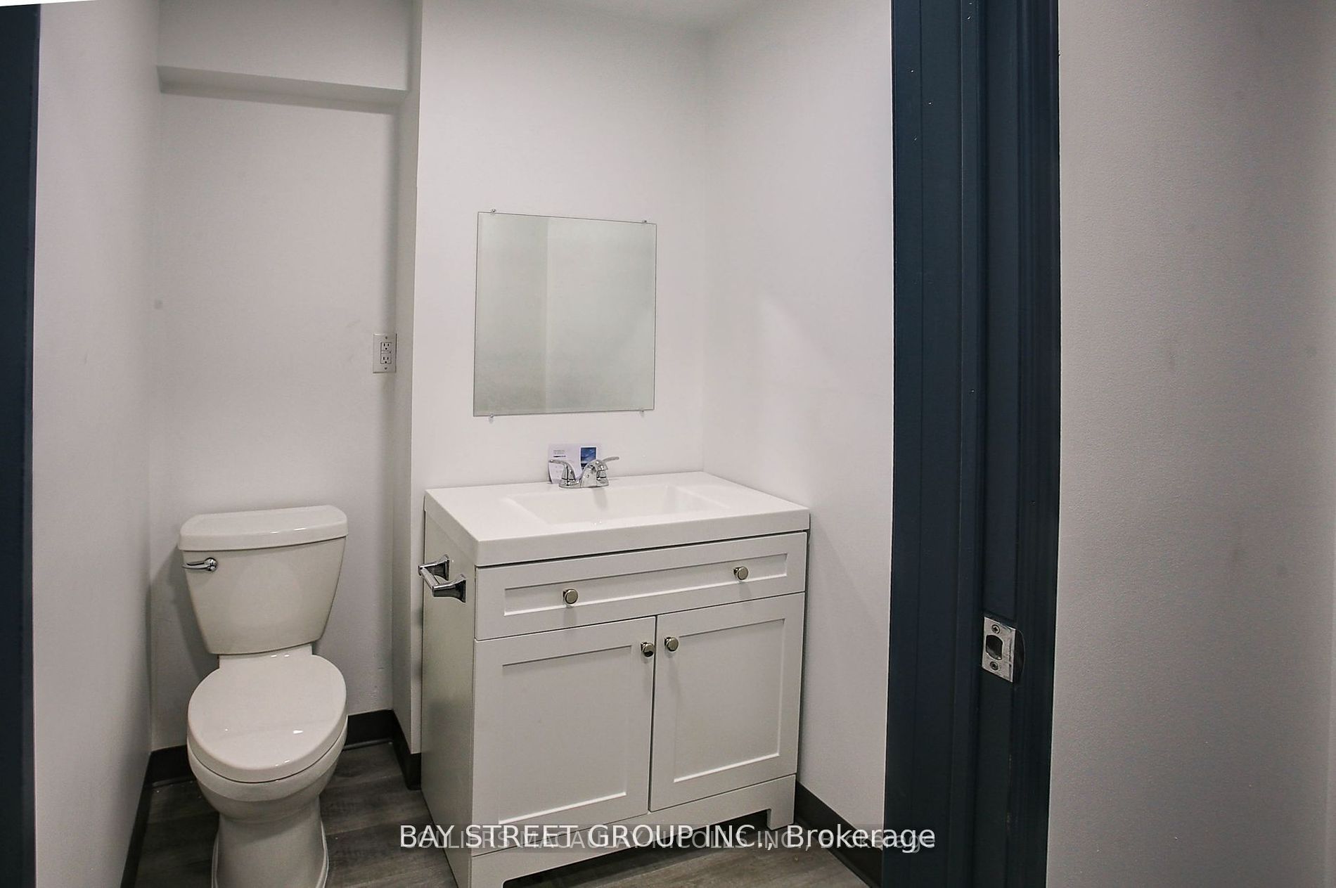 #14 - 1290 Speers Road Property Photo 6