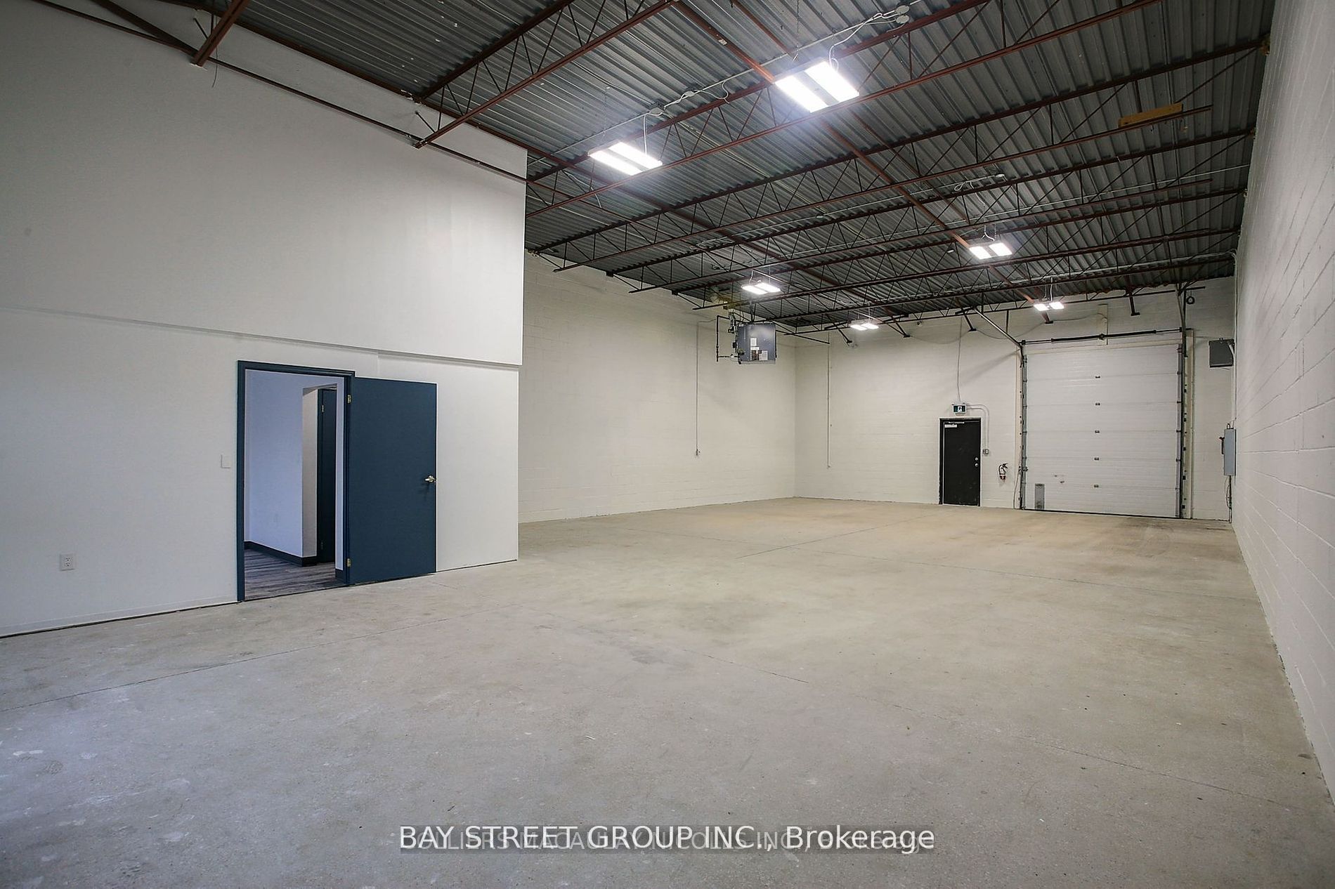 #14 - 1290 Speers Road Property Photo 9