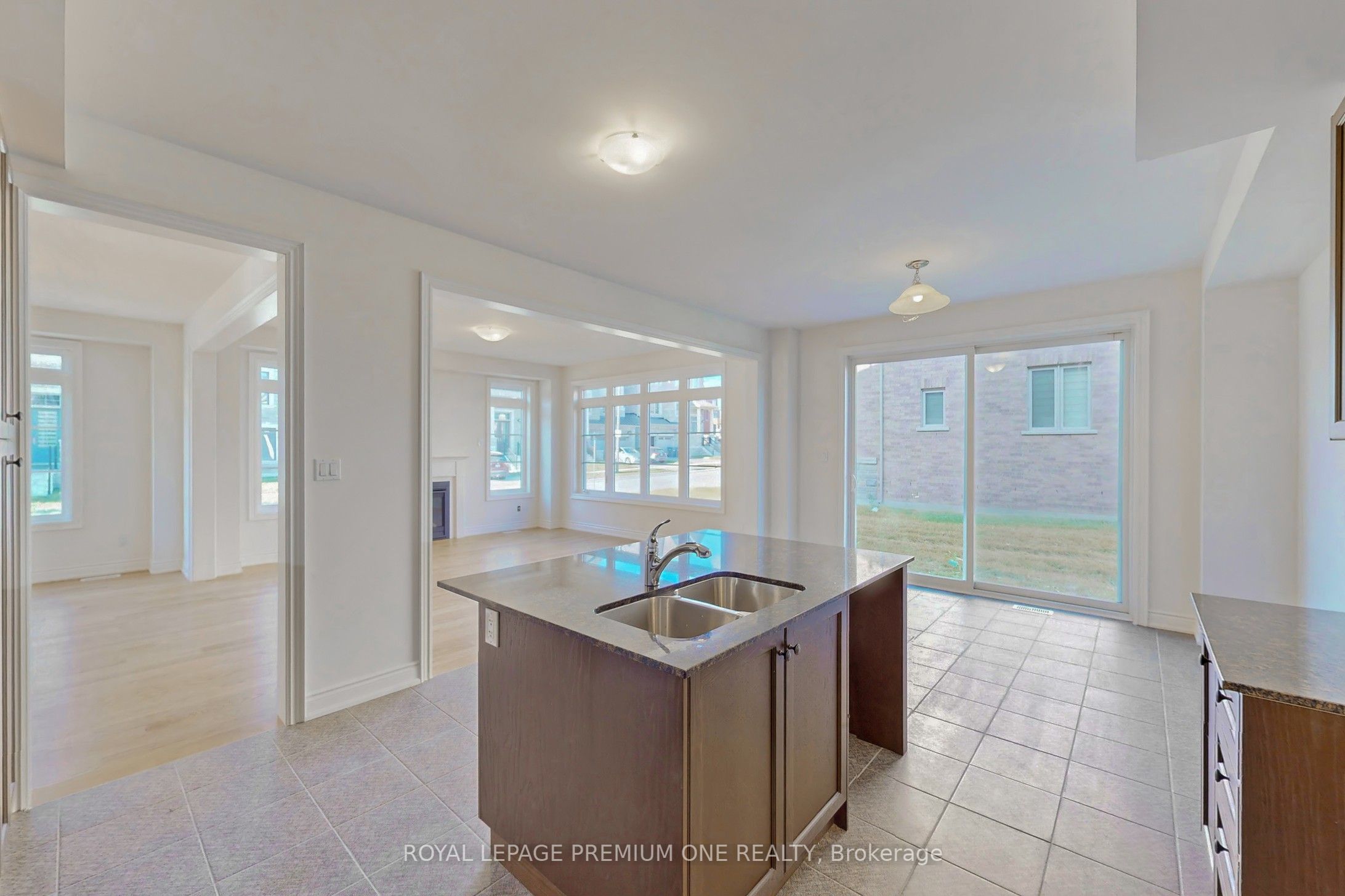 9 Ann Mckee Street Property Photo 11
