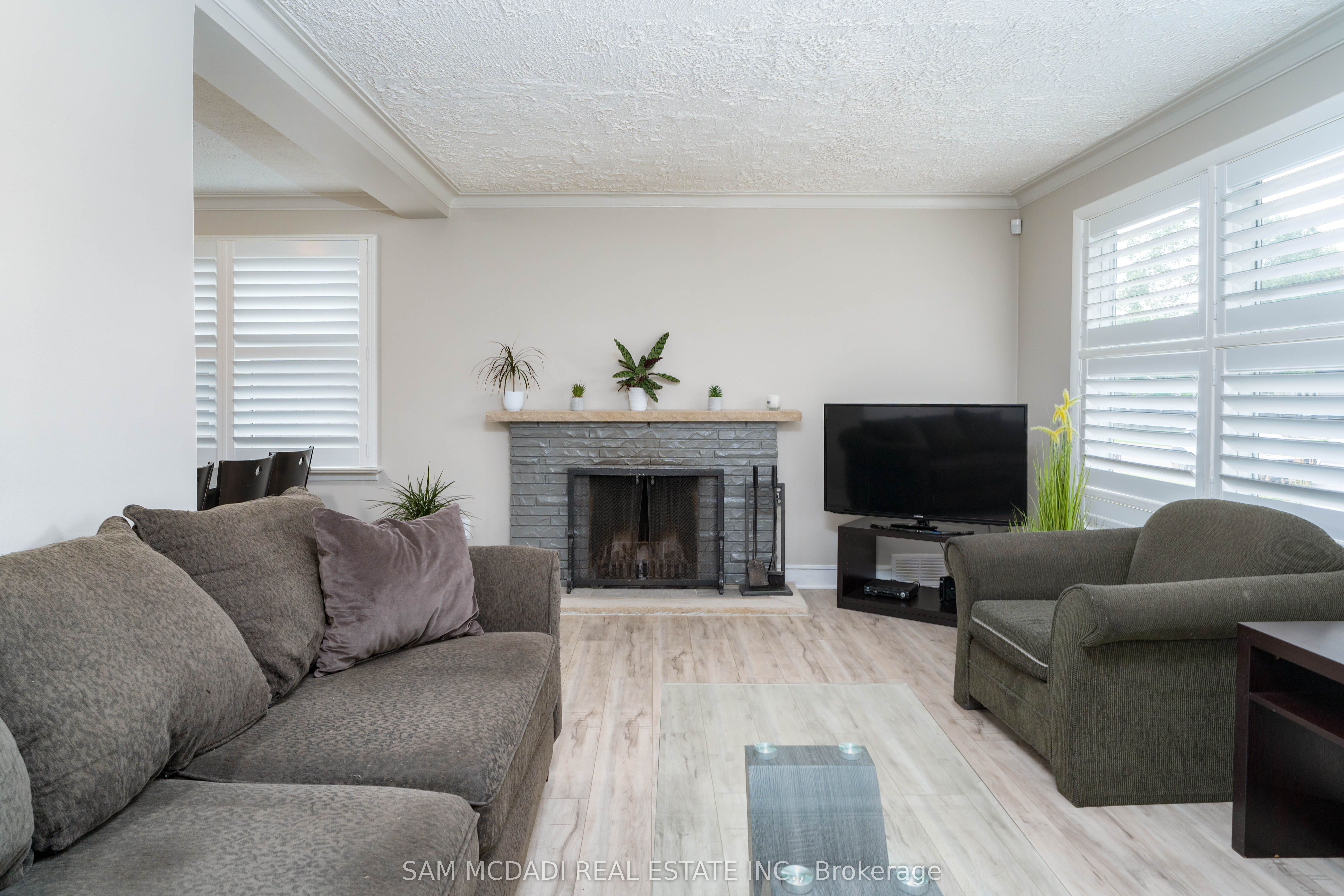 1140 Halliday Avenue Property Photo 5