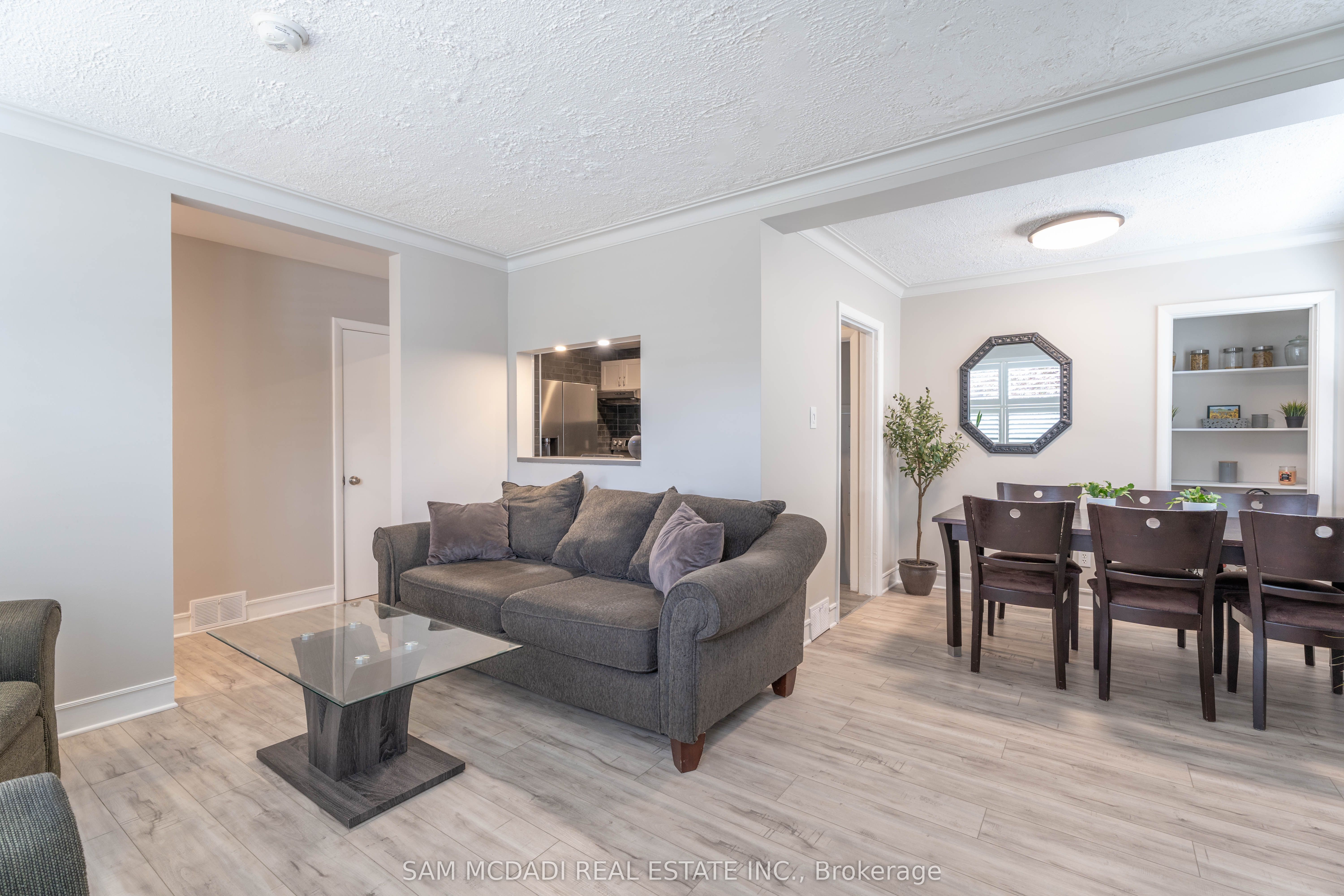 1140 Halliday Avenue Property Photo 6
