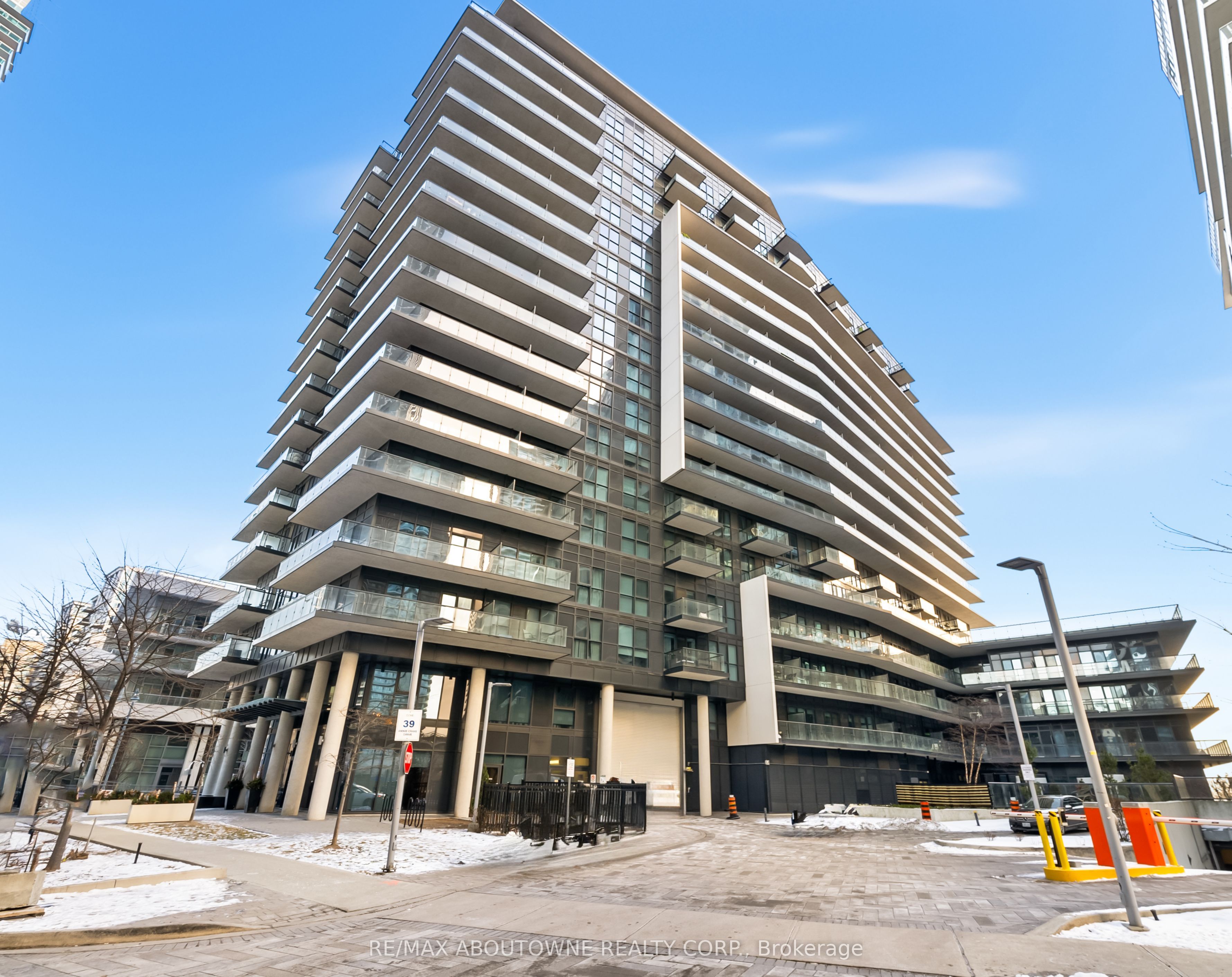 #802 - 39 Annie Craig Drive Property Photo 1