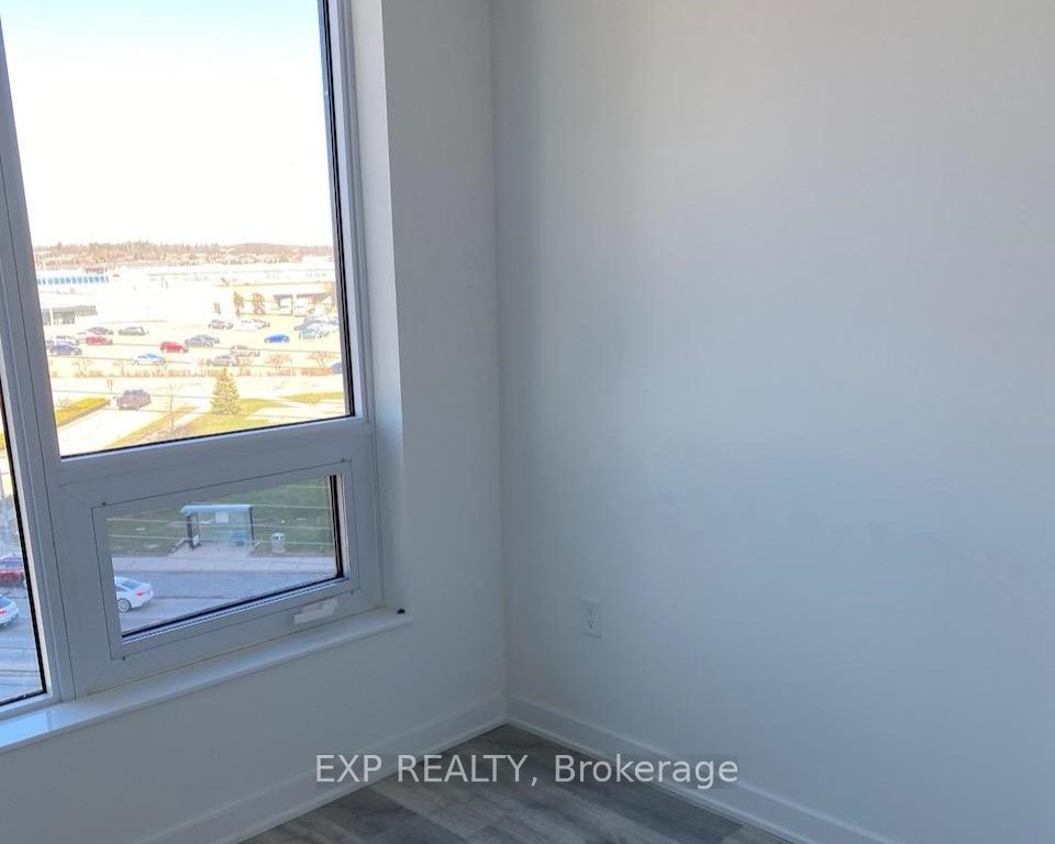 #610 - 4655 Metcalfe Avenue Property Photo 6