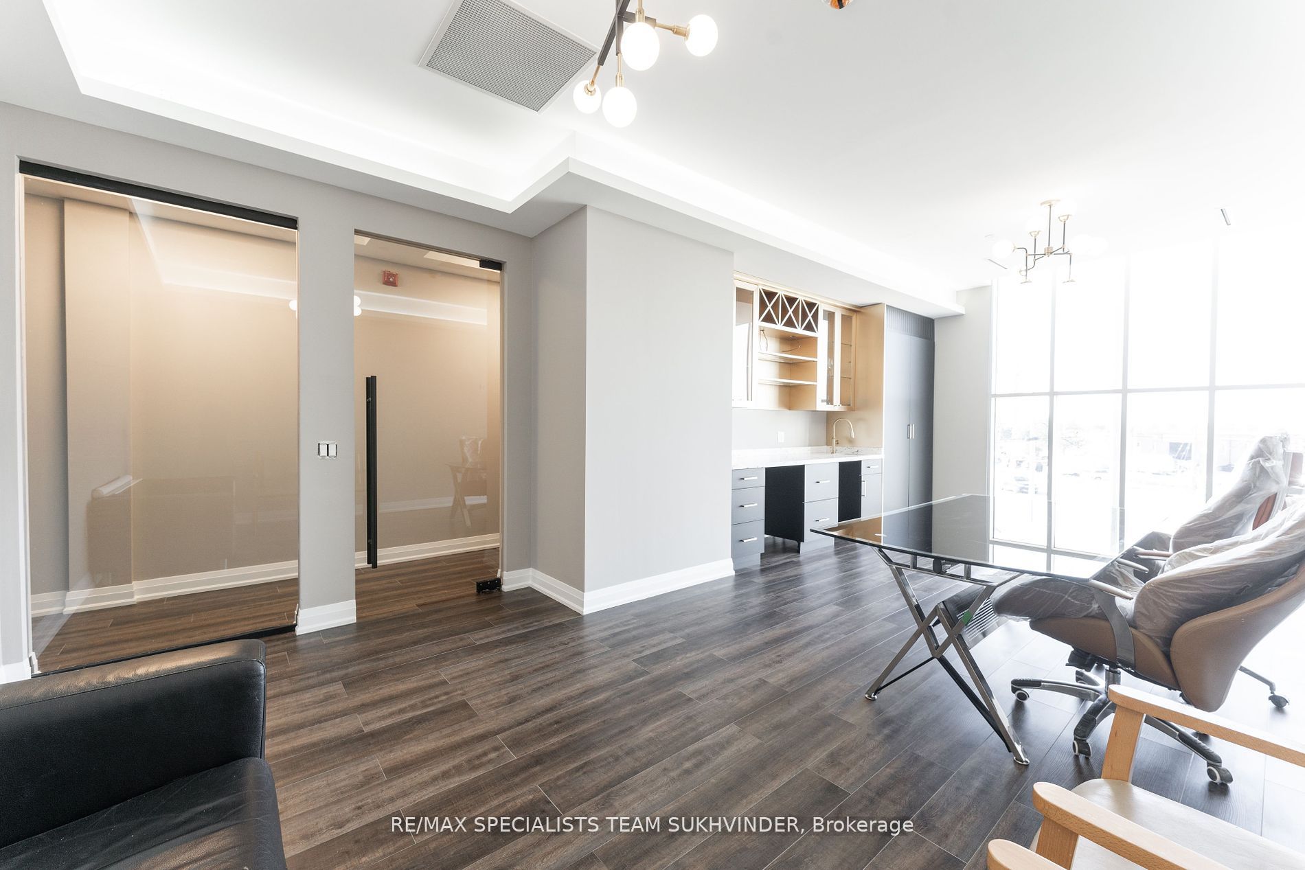 #204 - 6475 Mayfield Road Property Photo 15