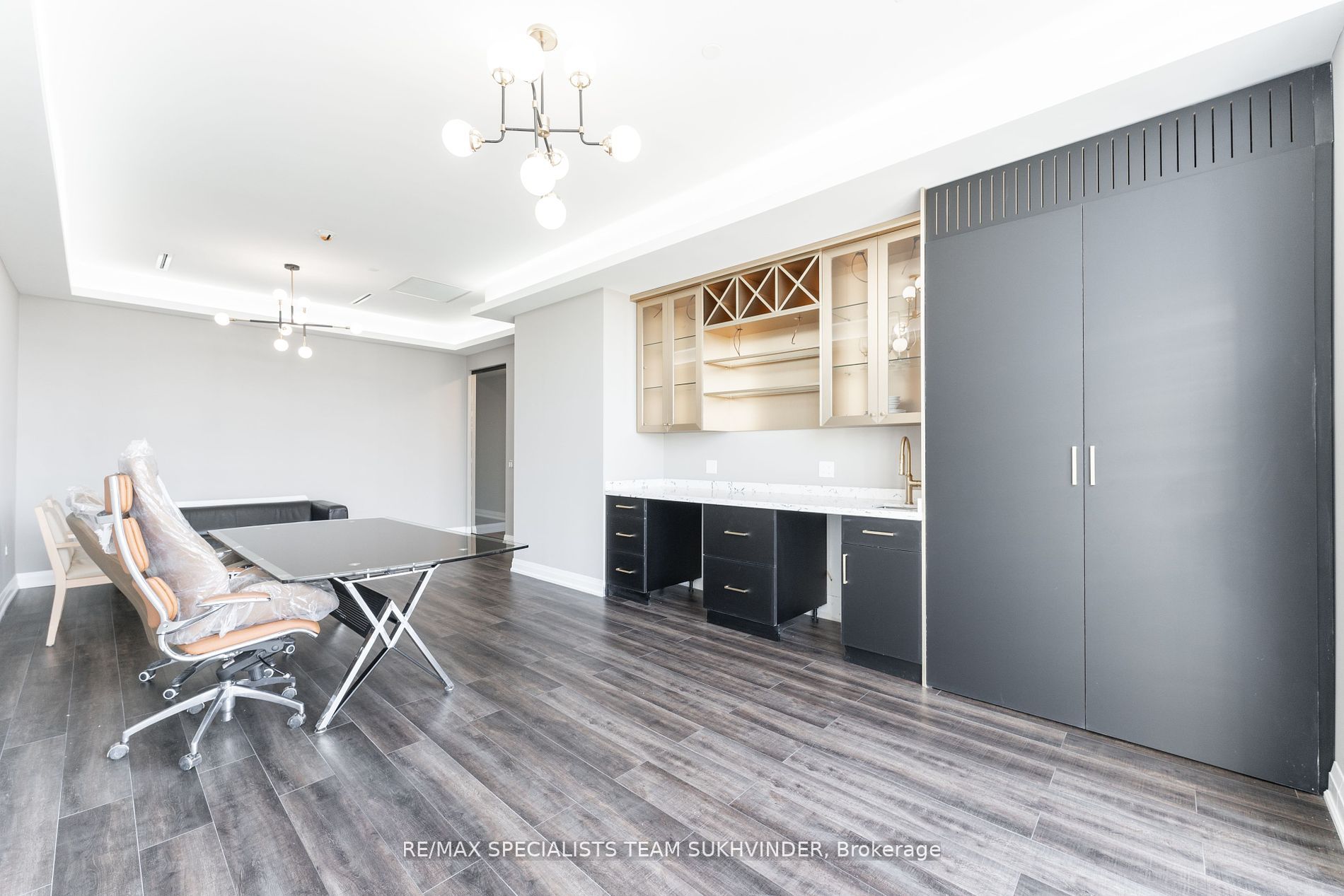 #204 - 6475 Mayfield Road Property Photo 16