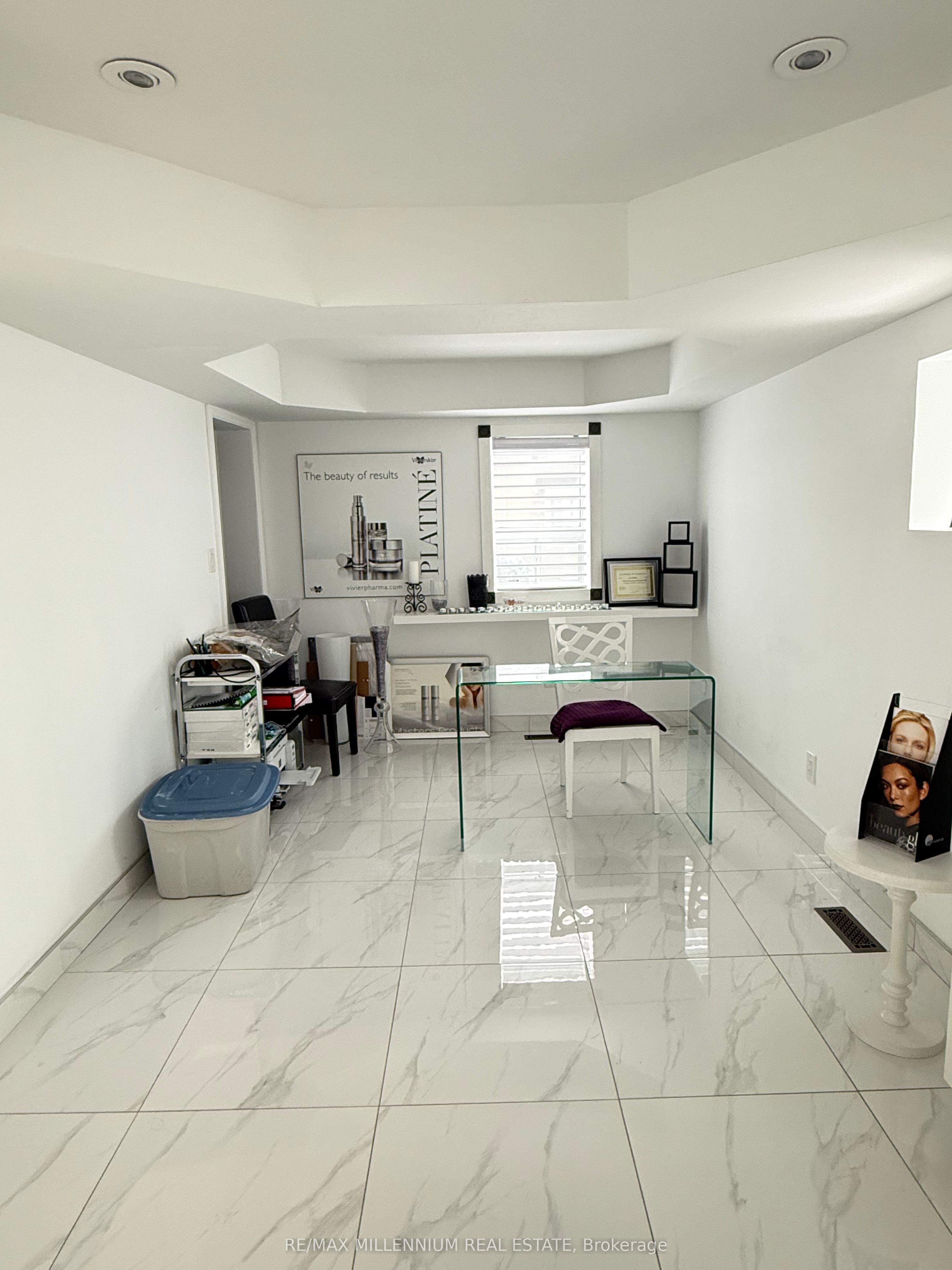 15 Centre Street Property Photo 5