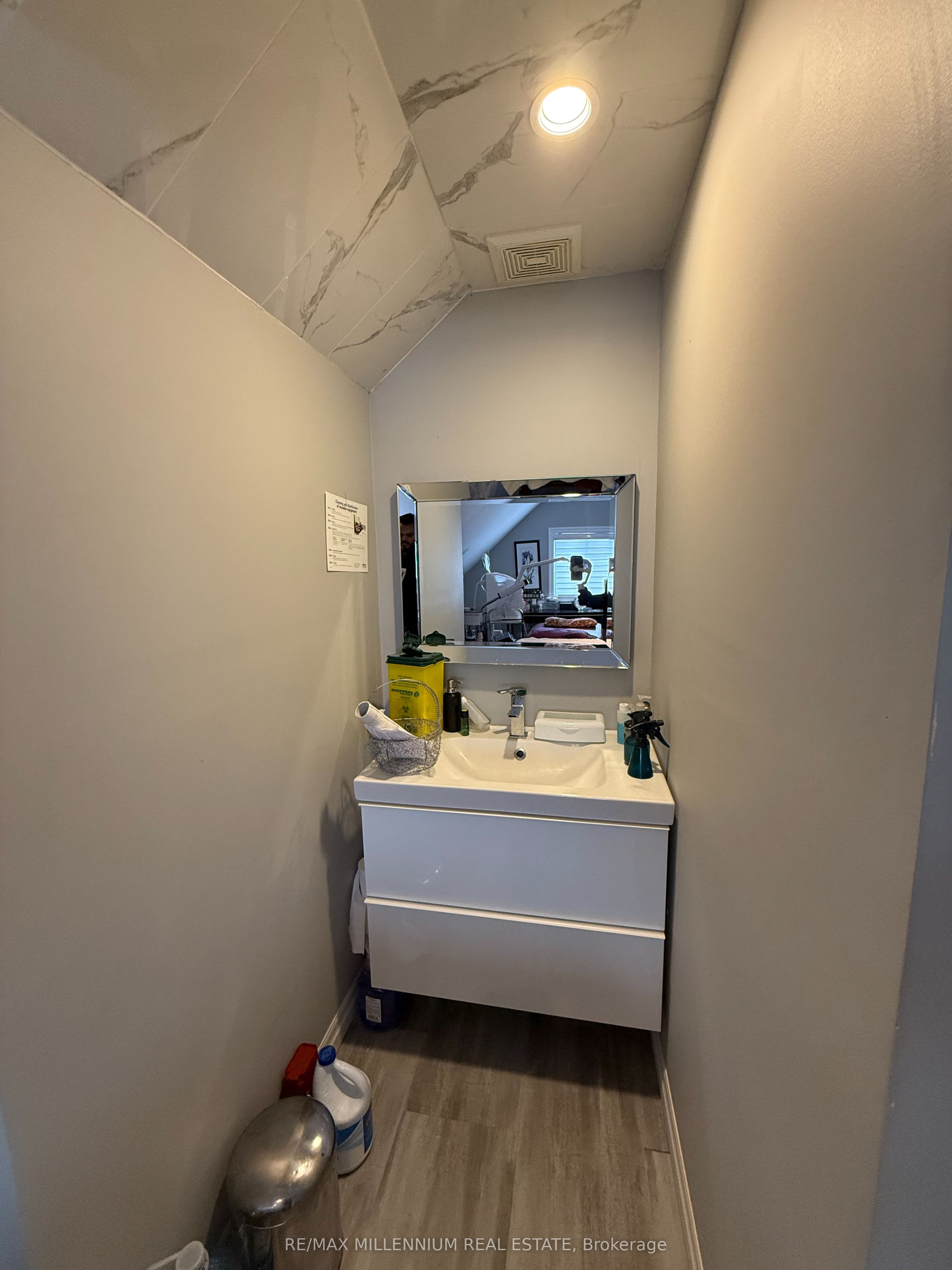 15 Centre Street Property Photo 11