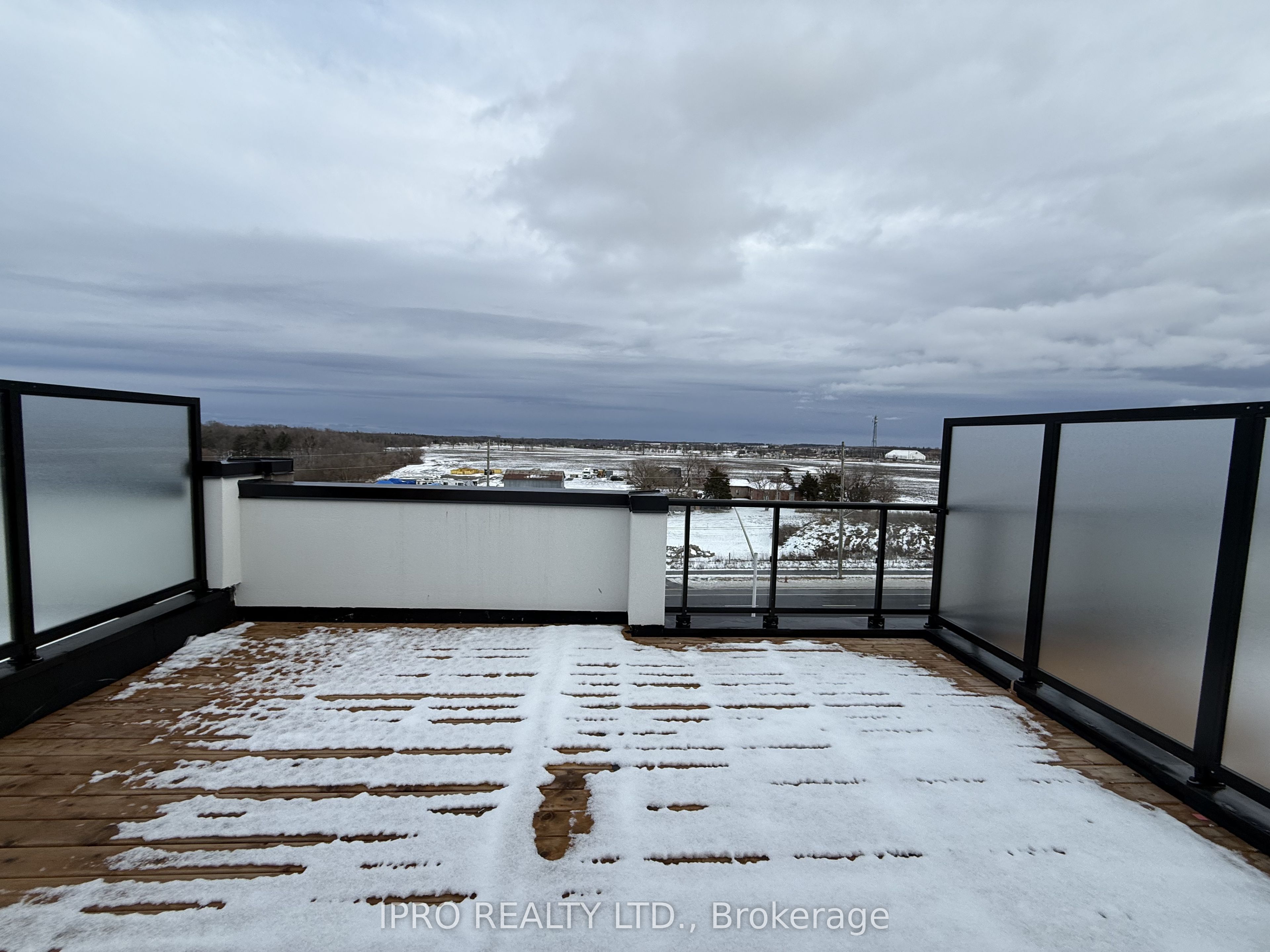 #115 - 1581 Rose Way Property Photo 19