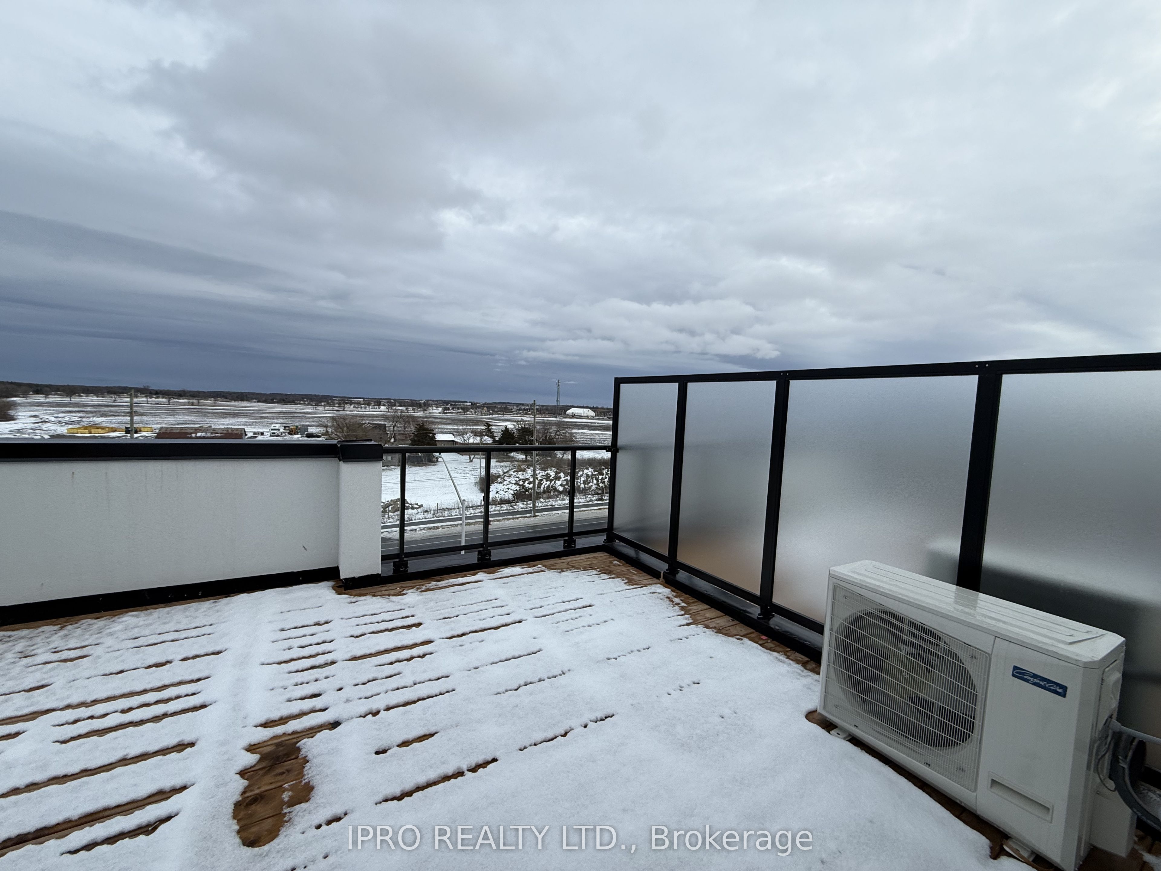 #115 - 1581 Rose Way Property Photo 20