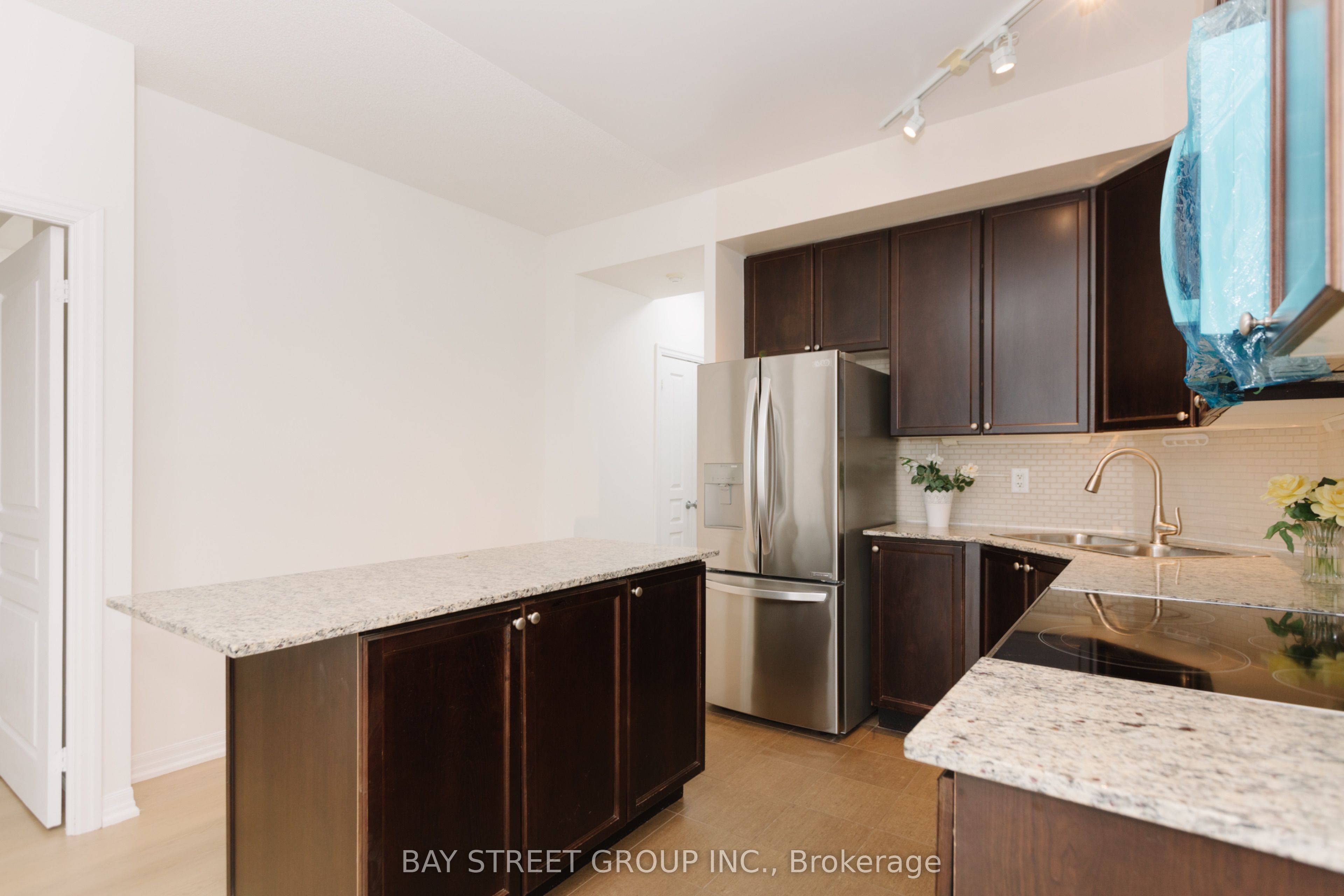 #3208 - 225 Webb Drive Property Photo 12