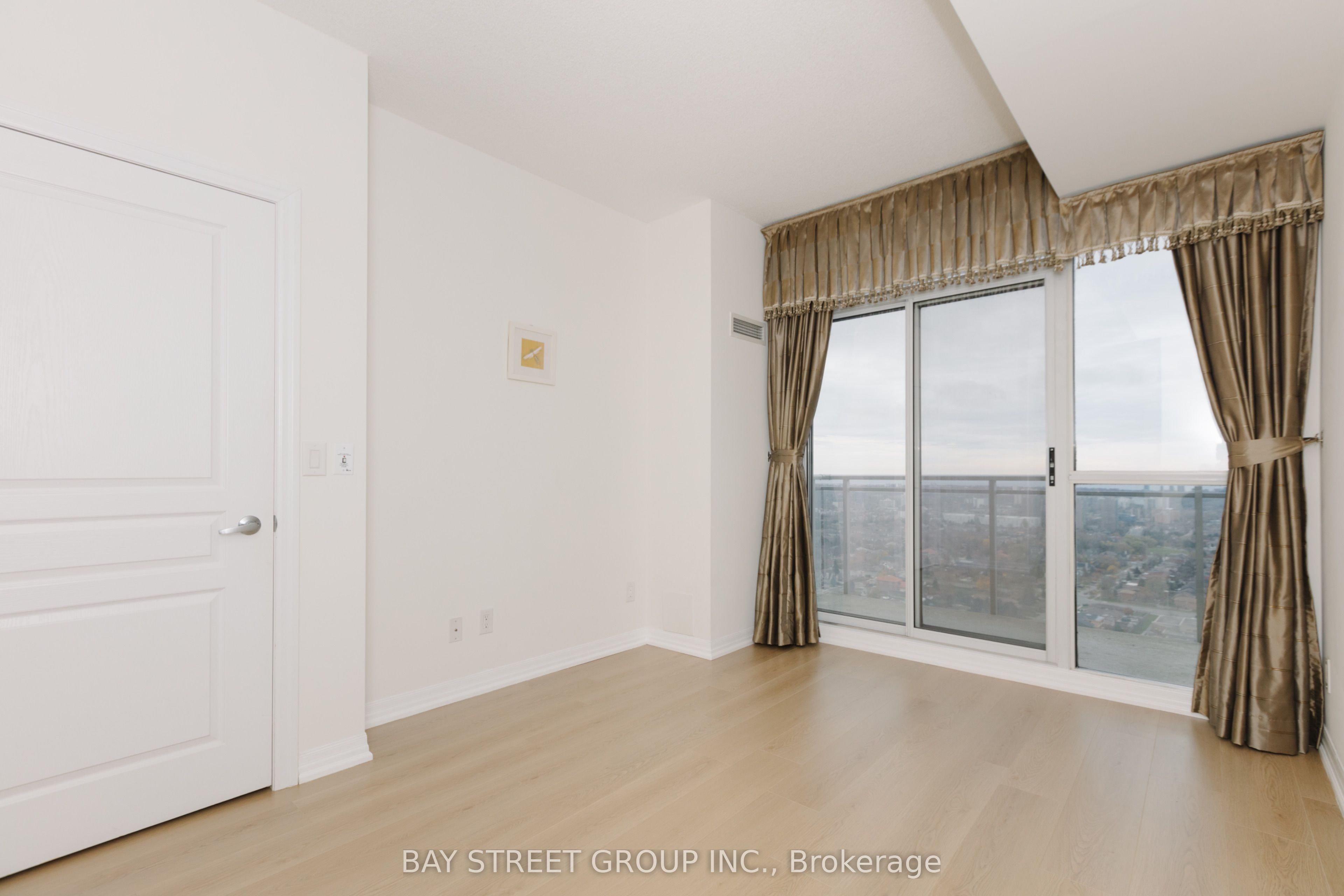 #3208 - 225 Webb Drive Property Photo 23