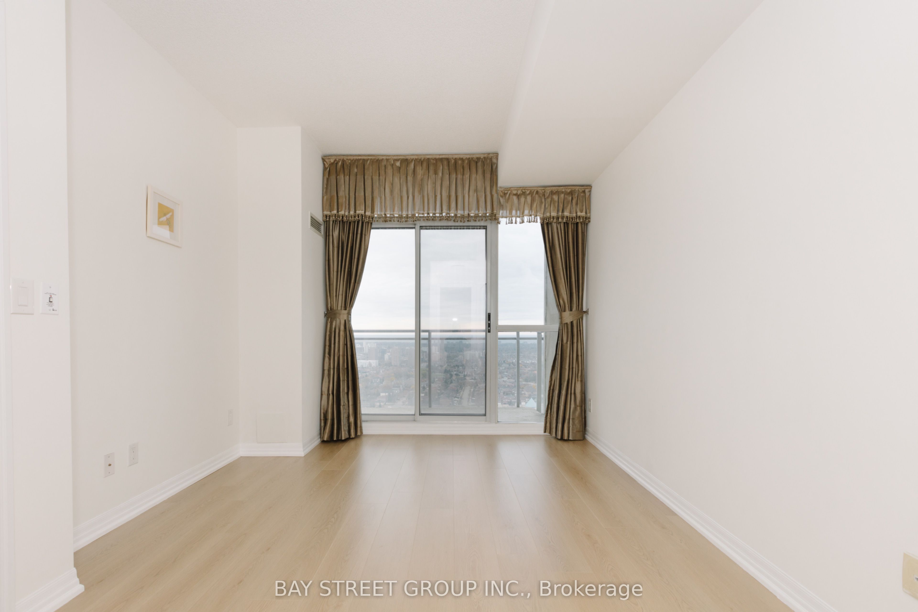 #3208 - 225 Webb Drive Property Photo 24