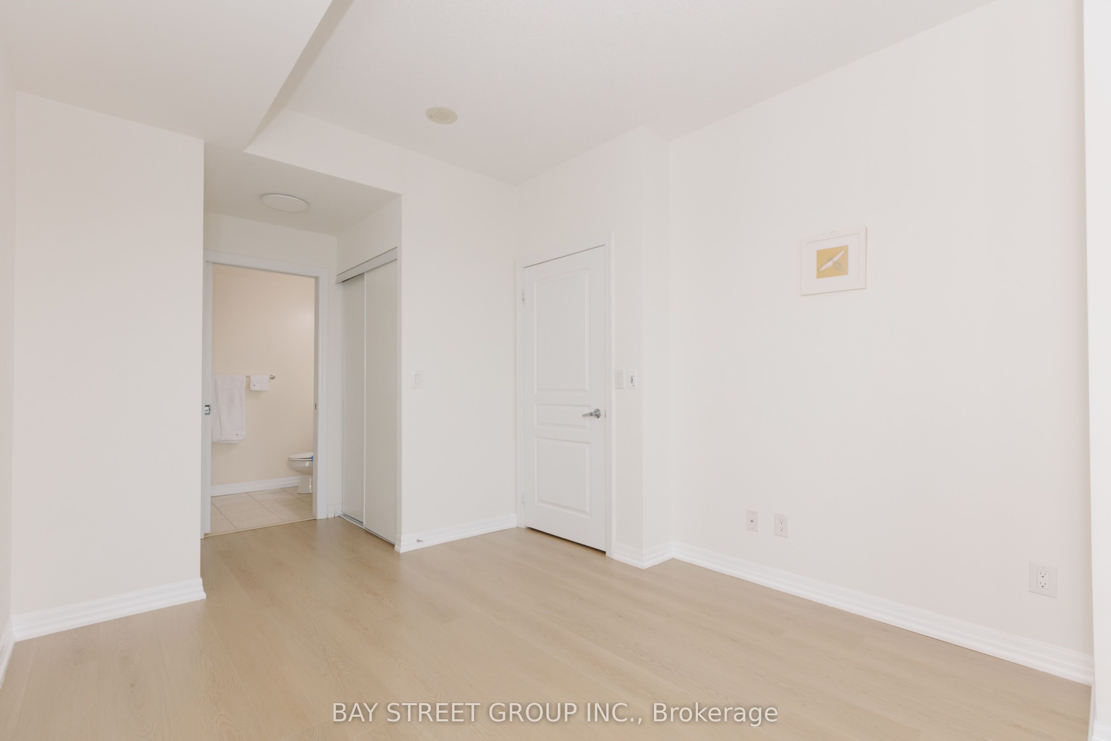 #3208 - 225 Webb Drive Property Photo 25