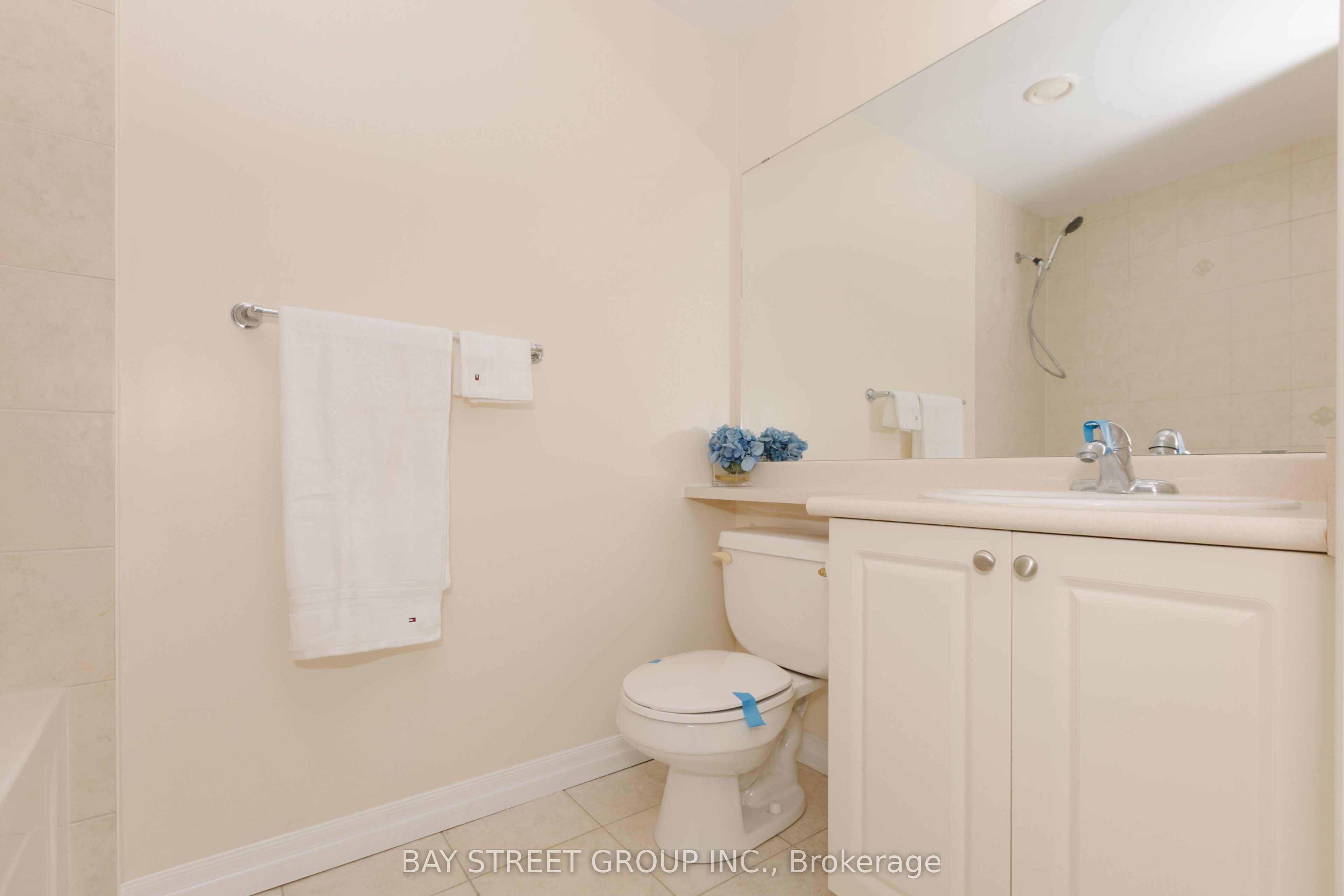 #3208 - 225 Webb Drive Property Photo 28