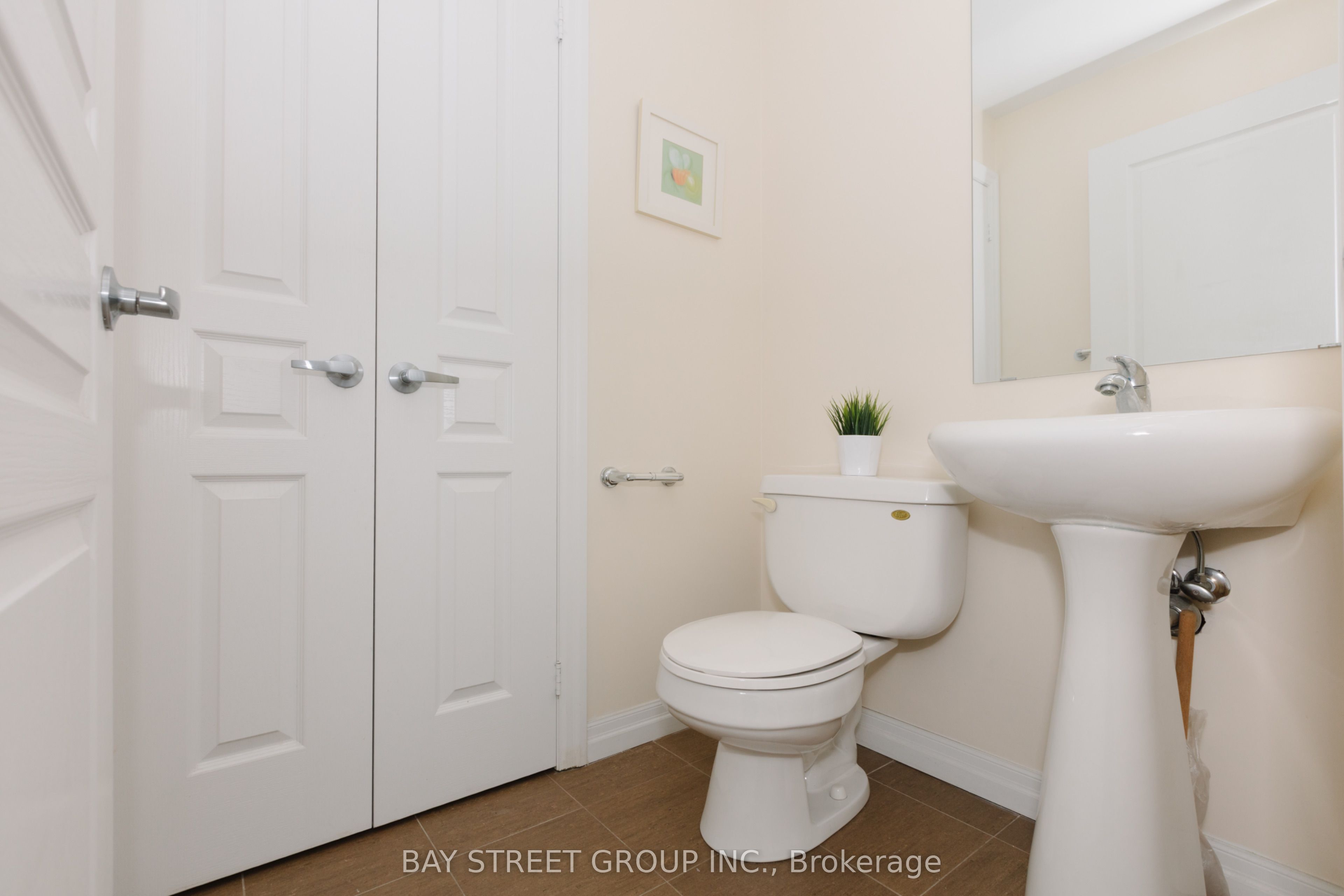 #3208 - 225 Webb Drive Property Photo 29