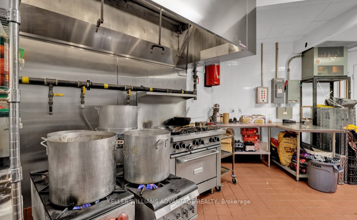2200 Eglinton Ave W Property Photo 18