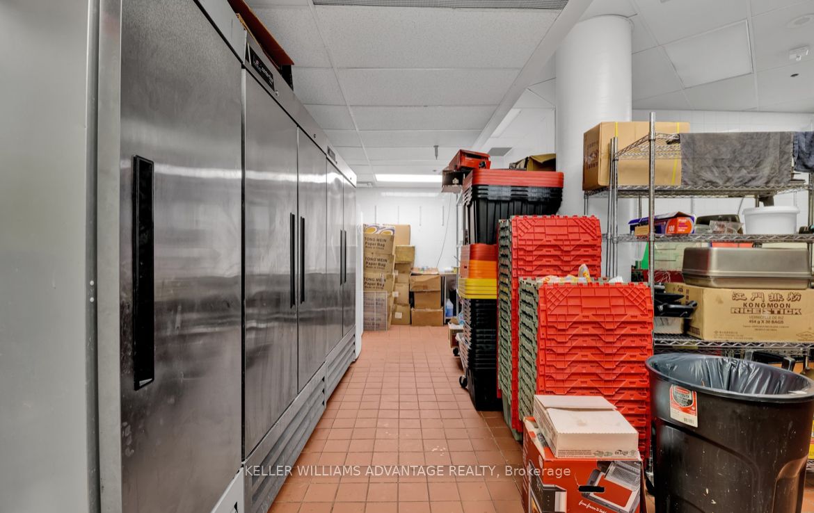2200 Eglinton Ave W Property Photo 27