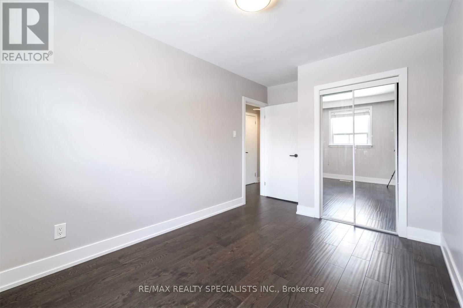 1079 West Avenue Property Photo 13
