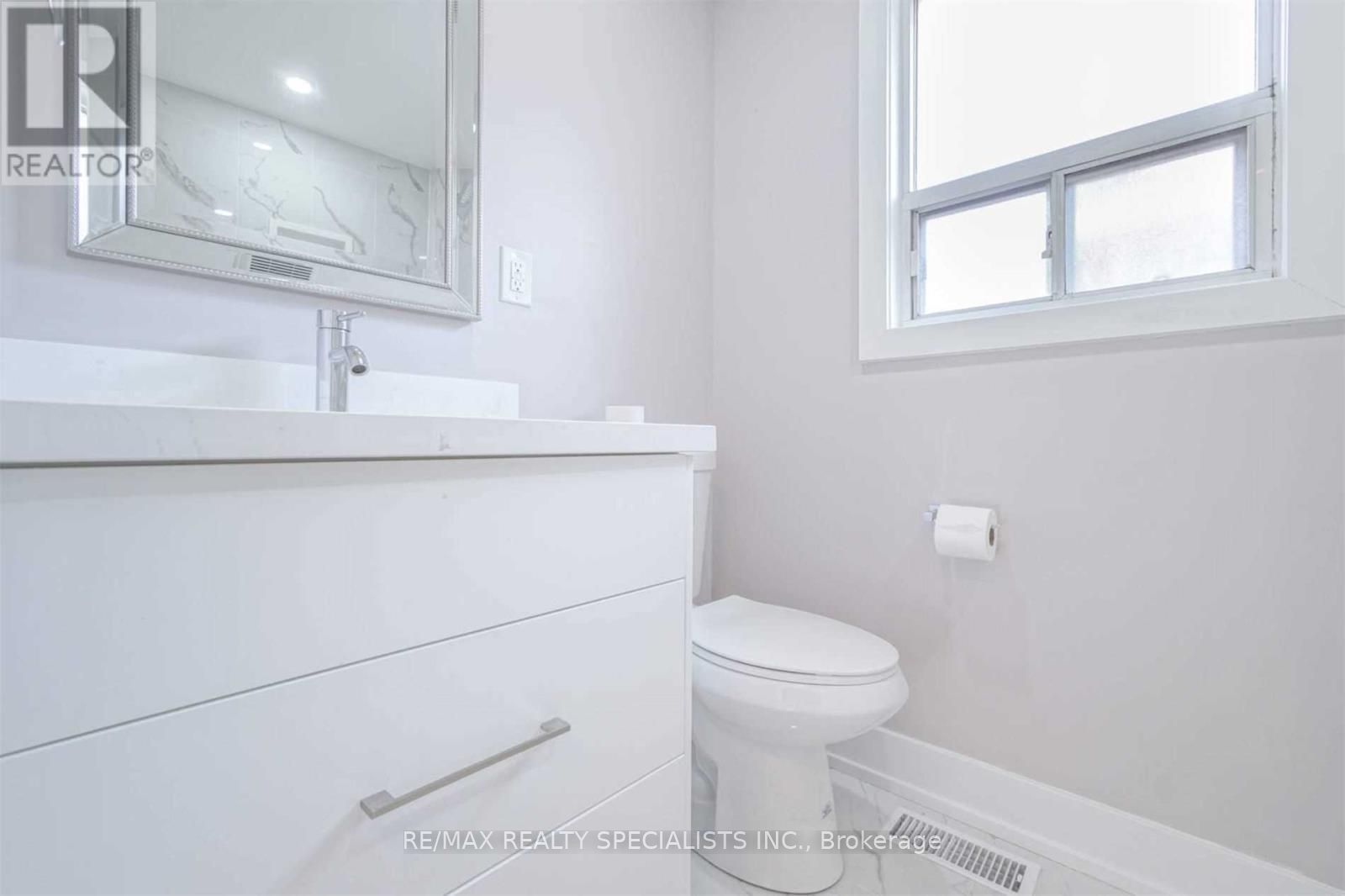 1079 West Avenue Property Photo 16