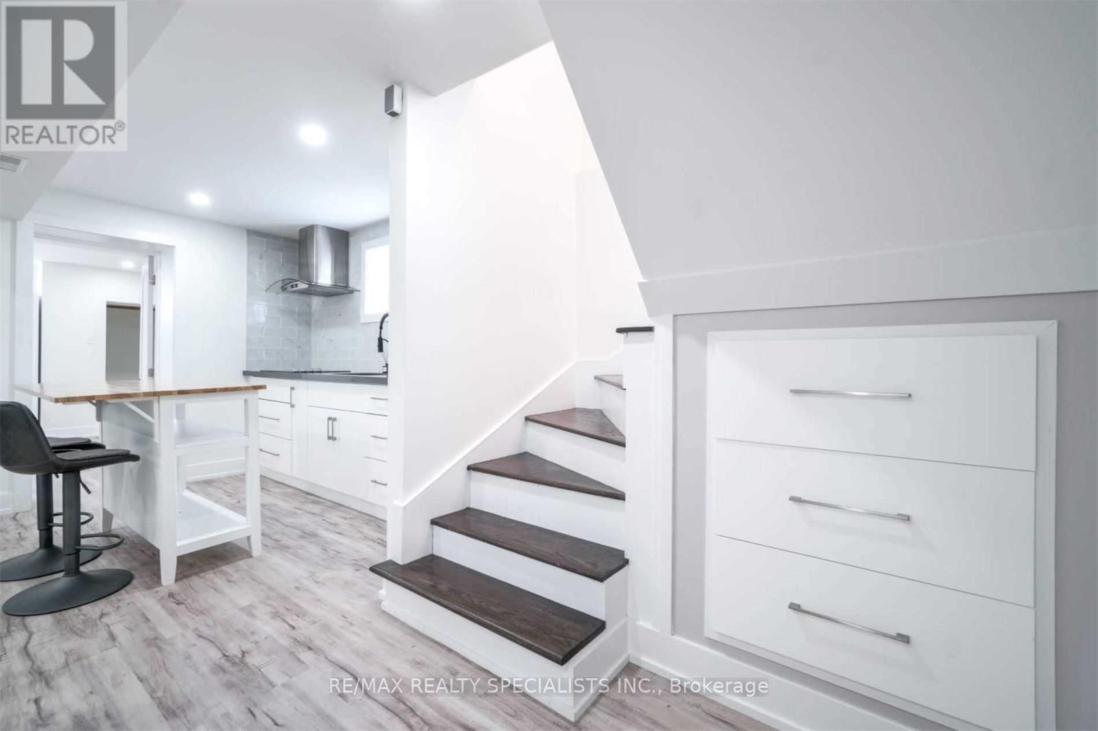 1079 West Avenue Property Photo 19