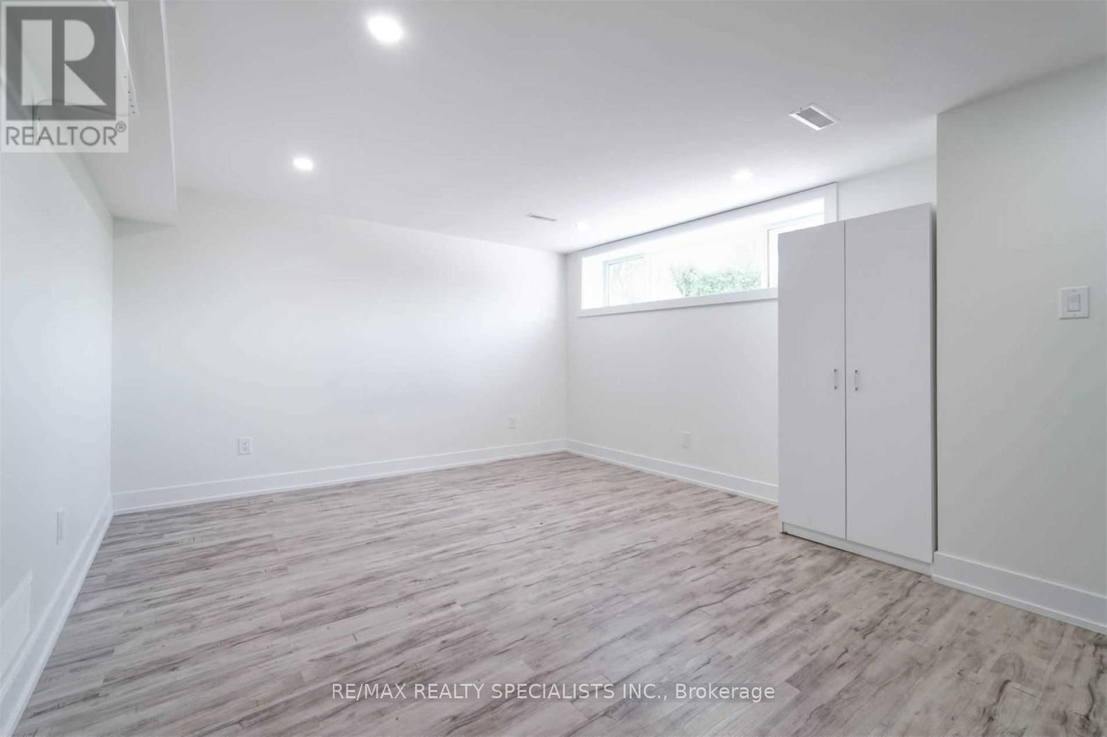 1079 West Avenue Property Photo 25