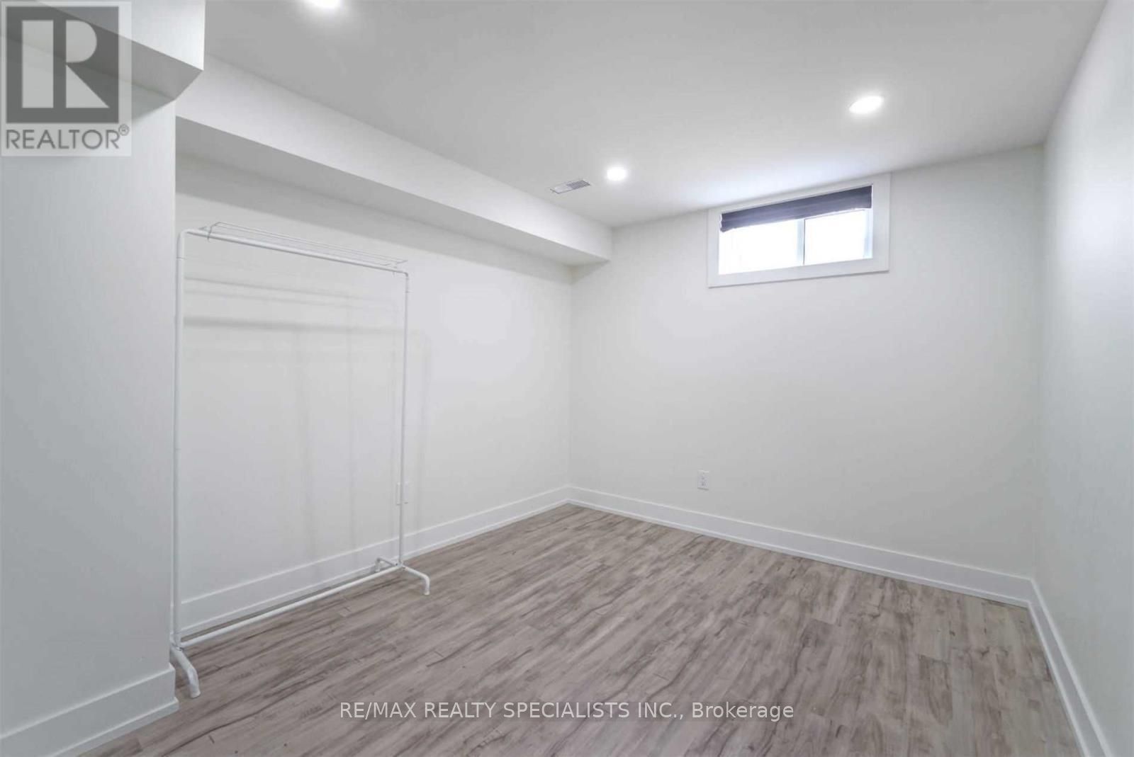 1079 West Avenue Property Photo 27