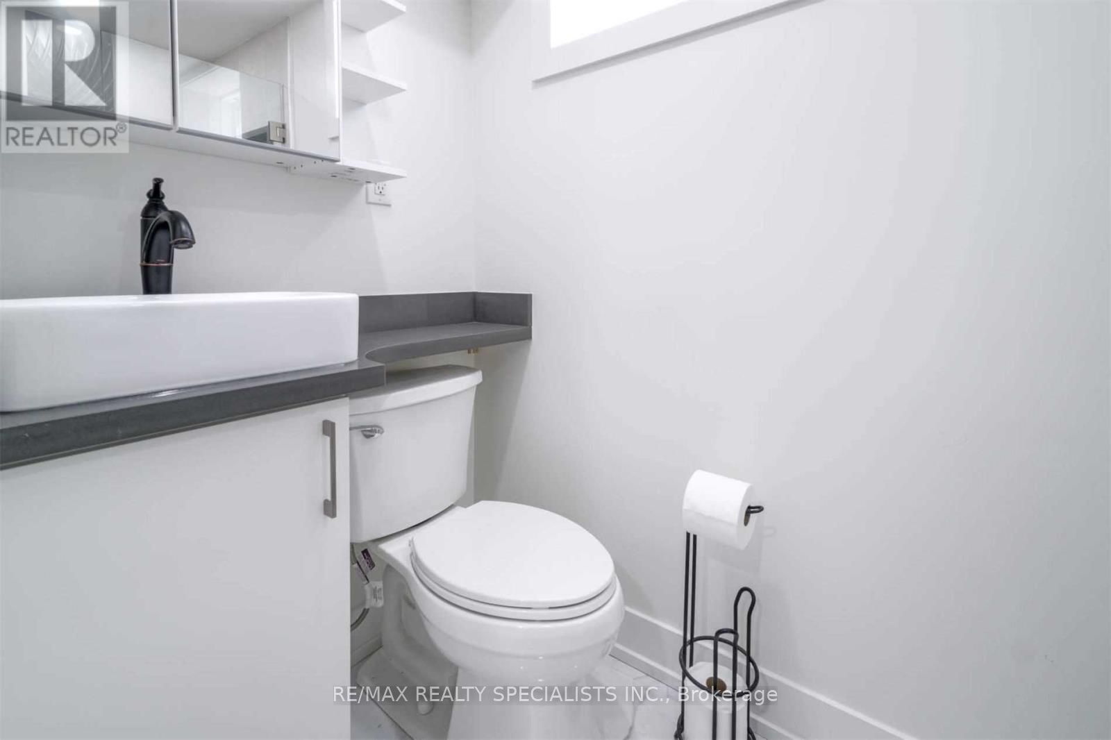 1079 West Avenue Property Photo 28