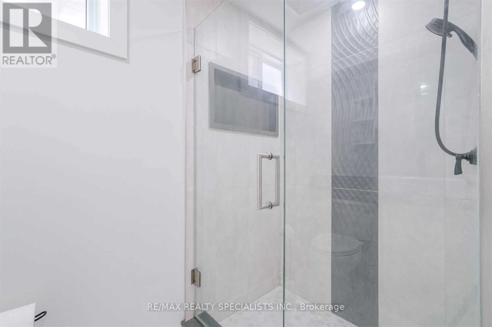 1079 West Avenue Property Photo 29