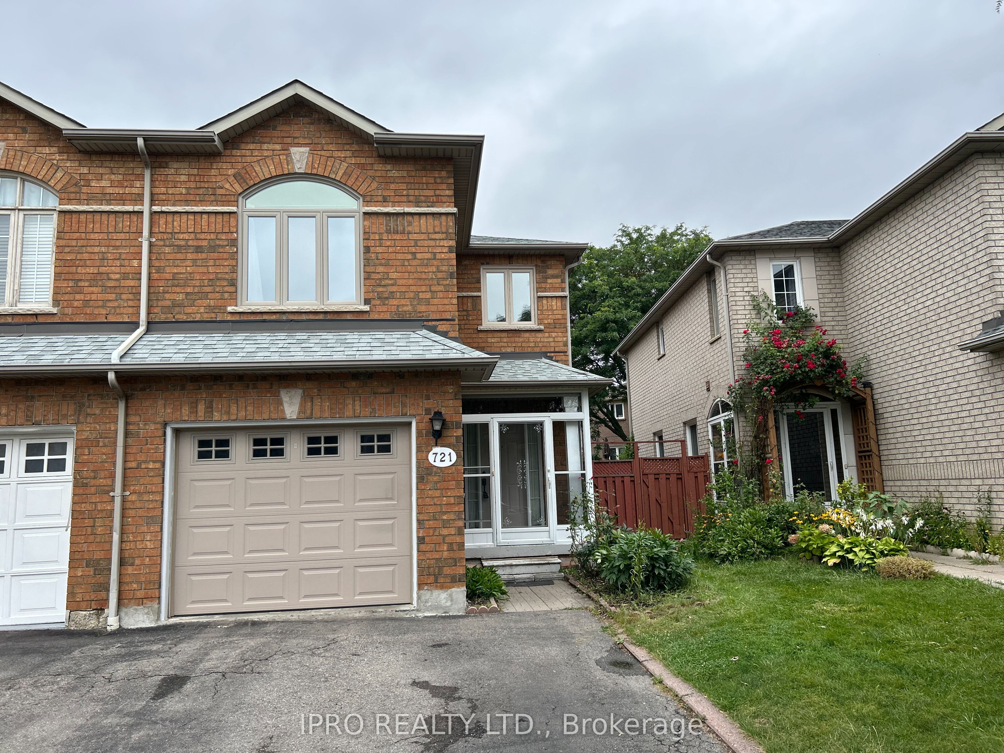 721 Mirage Place Property Photo 1