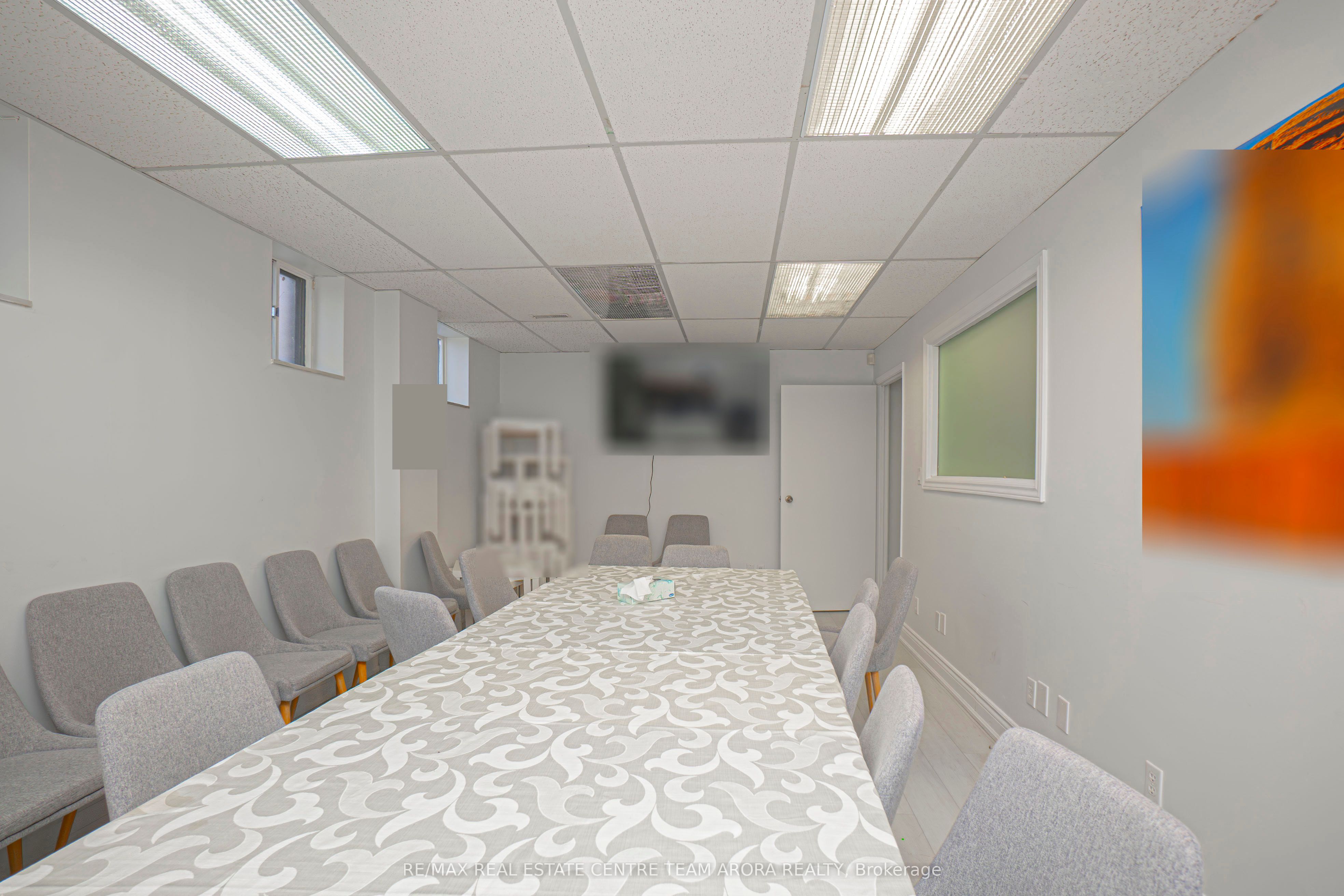 3173 Erindale Station Road Property Photo 18