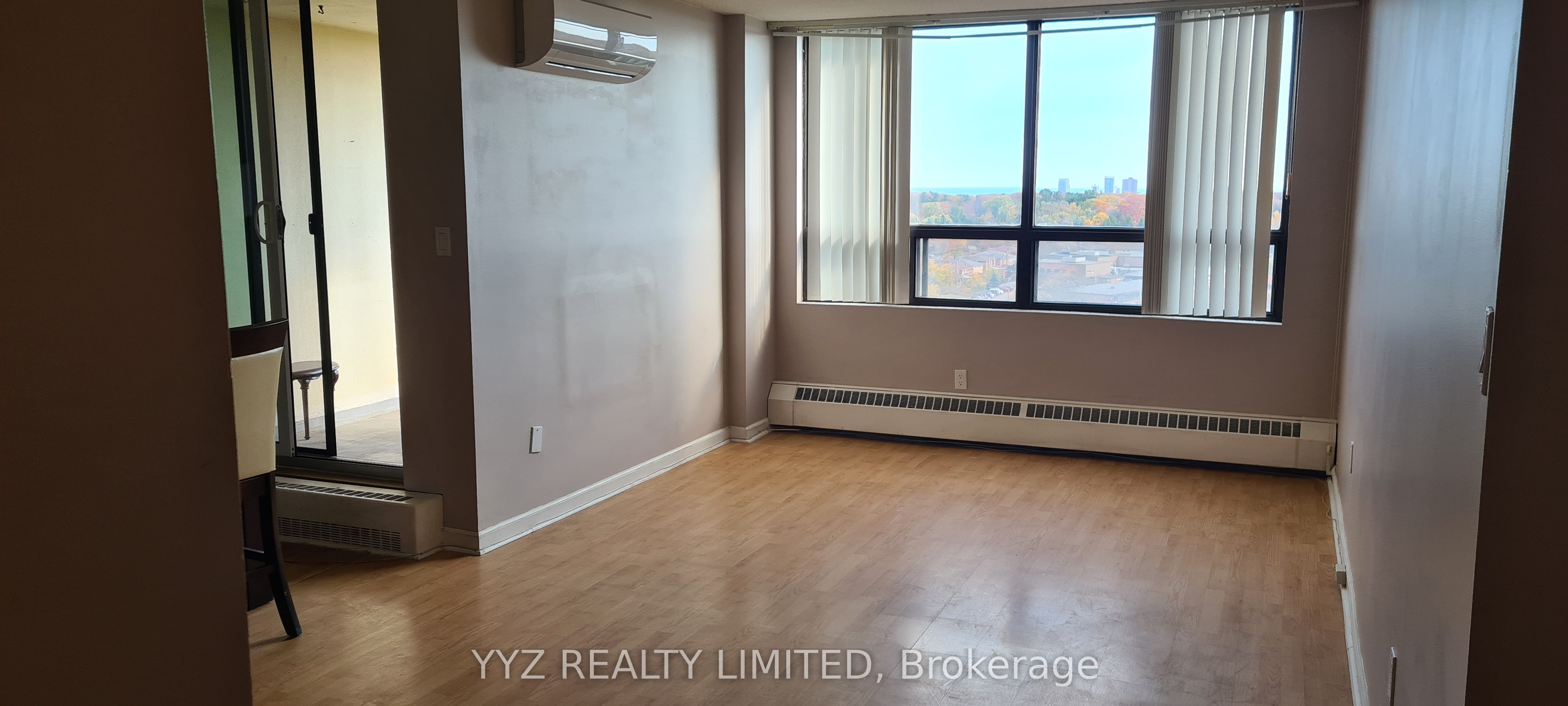 #1105 - 2542 Argyle Road Property Photo 5