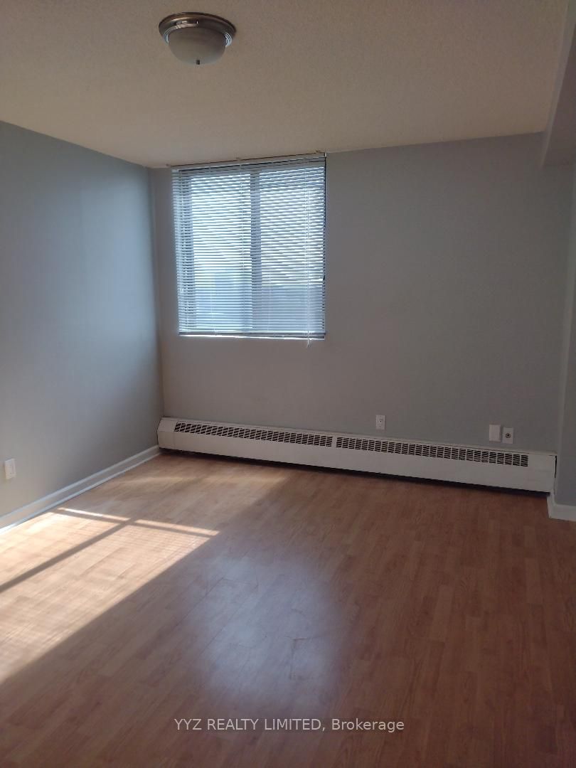 #1105 - 2542 Argyle Road Property Photo 11
