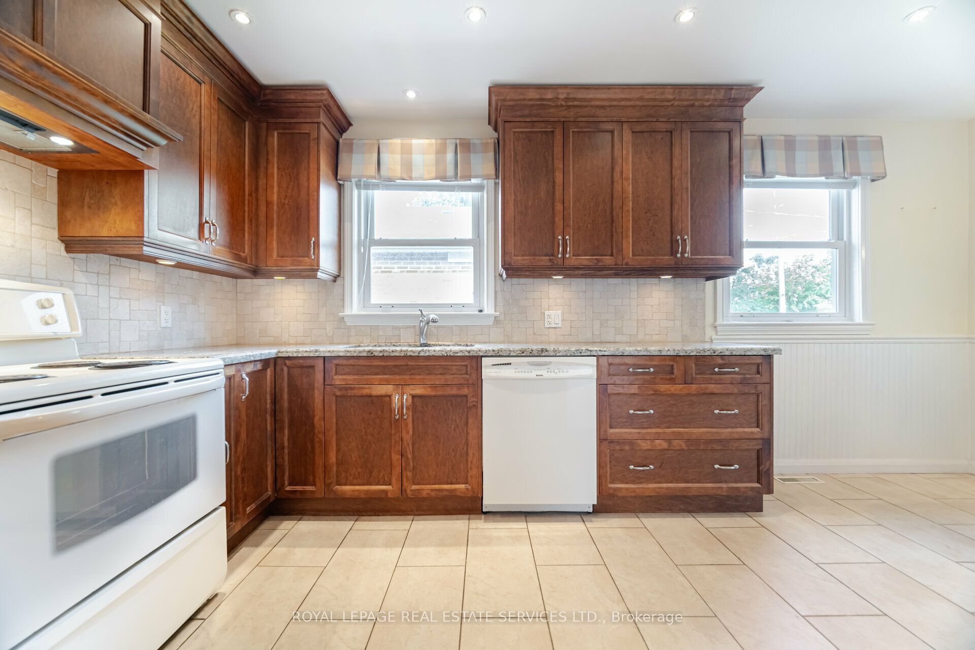 44 Maple Avenue Property Photo 12