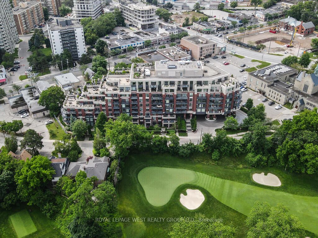 #401 - 9 Burnhamthorpe Crescent Property Photo 17