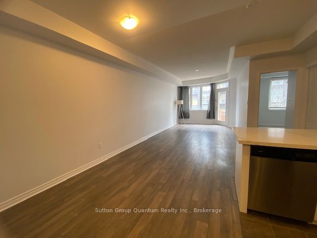 #31-02 - 2420 Baronwood Drive Property Photo 3