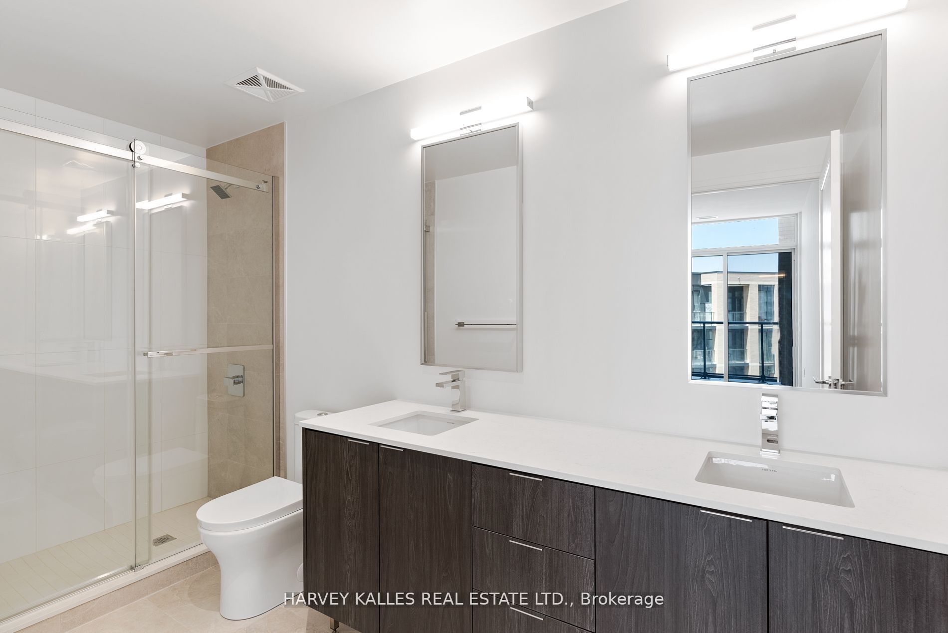 293 The Kingsway N/a 620 Property Photo 17