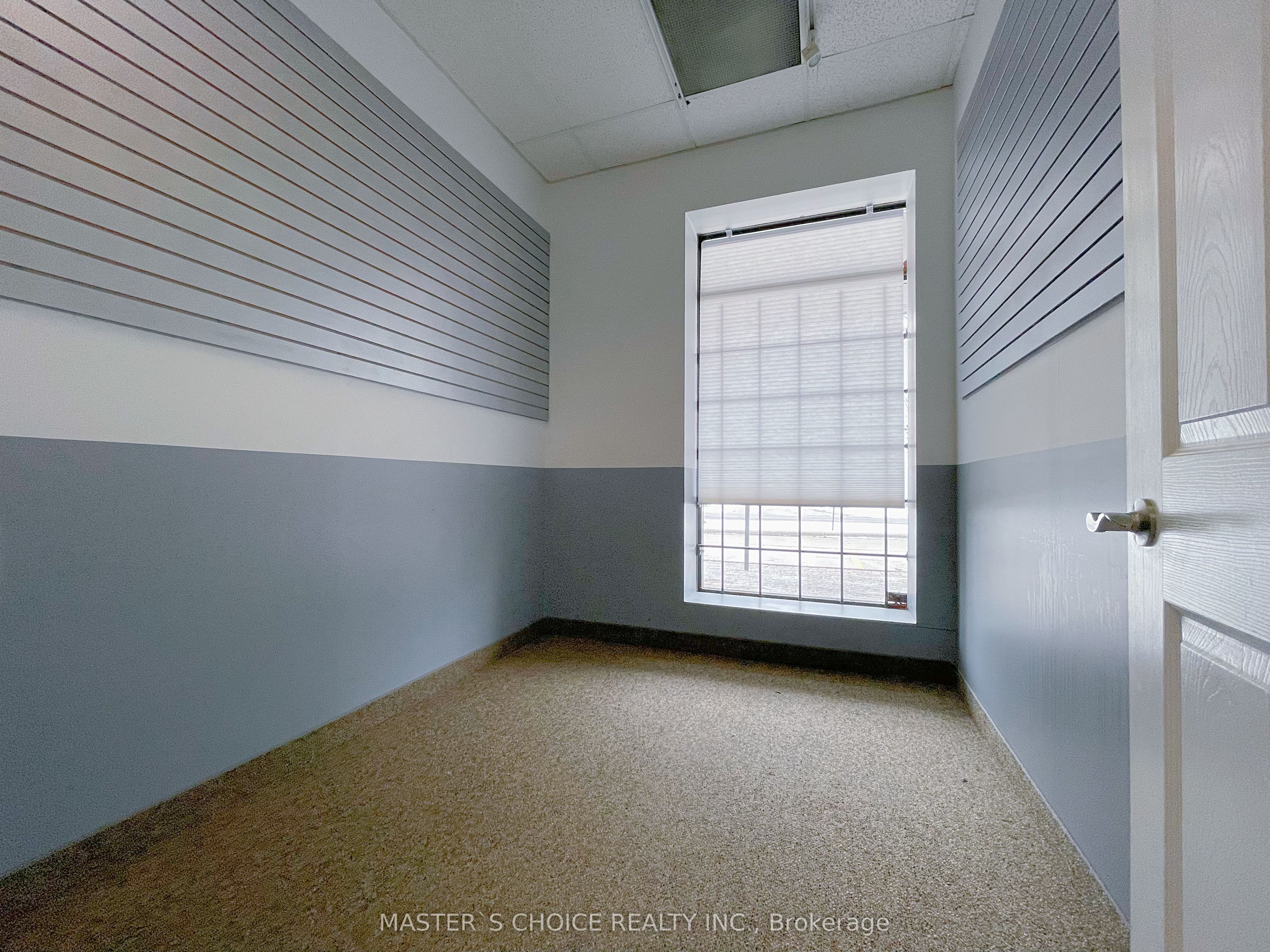 #140 - 75 Watline Avenue Property Photo 6