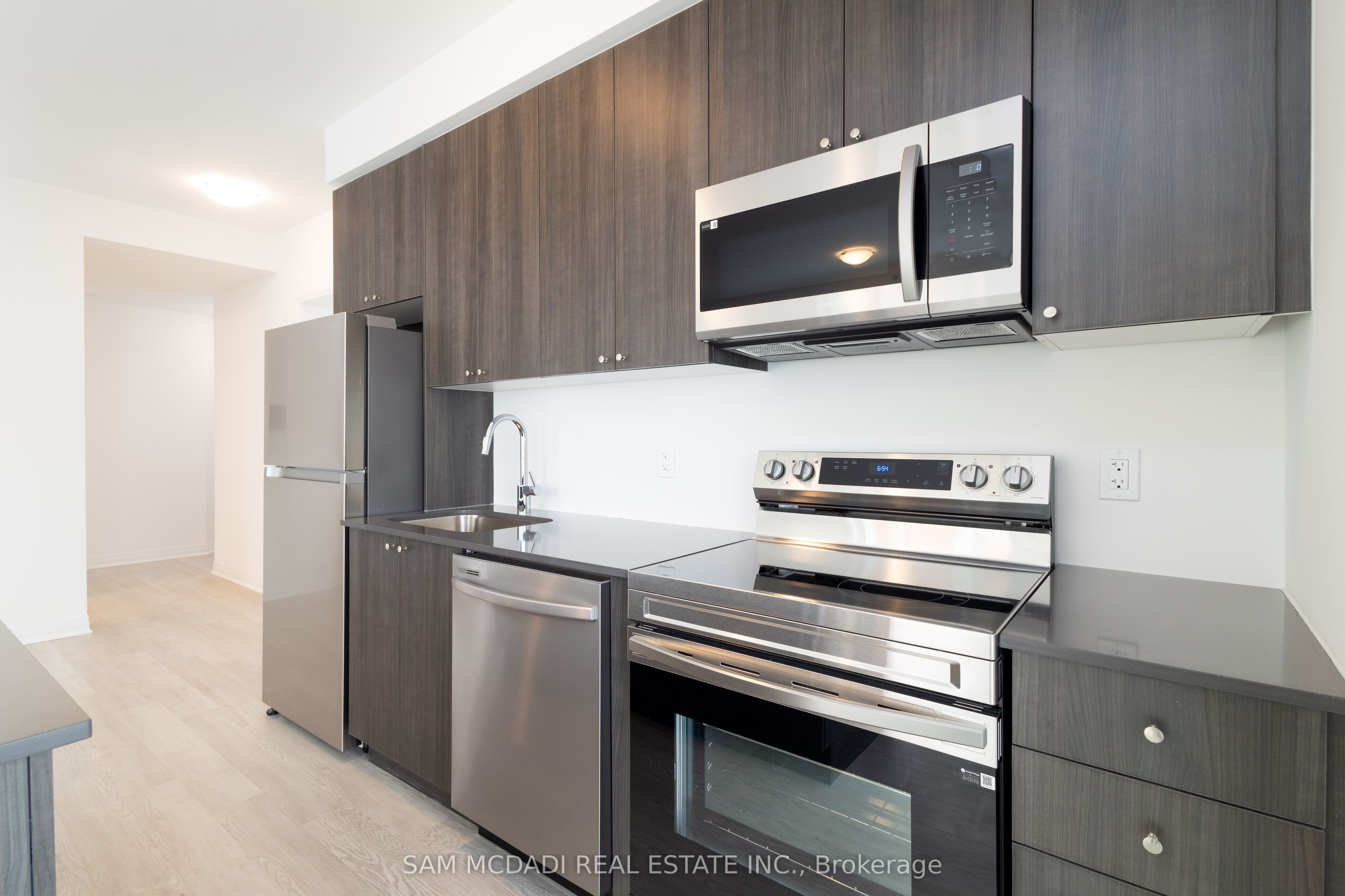 #307 - 490 Gordon Krantz Avenue Property Photo 5