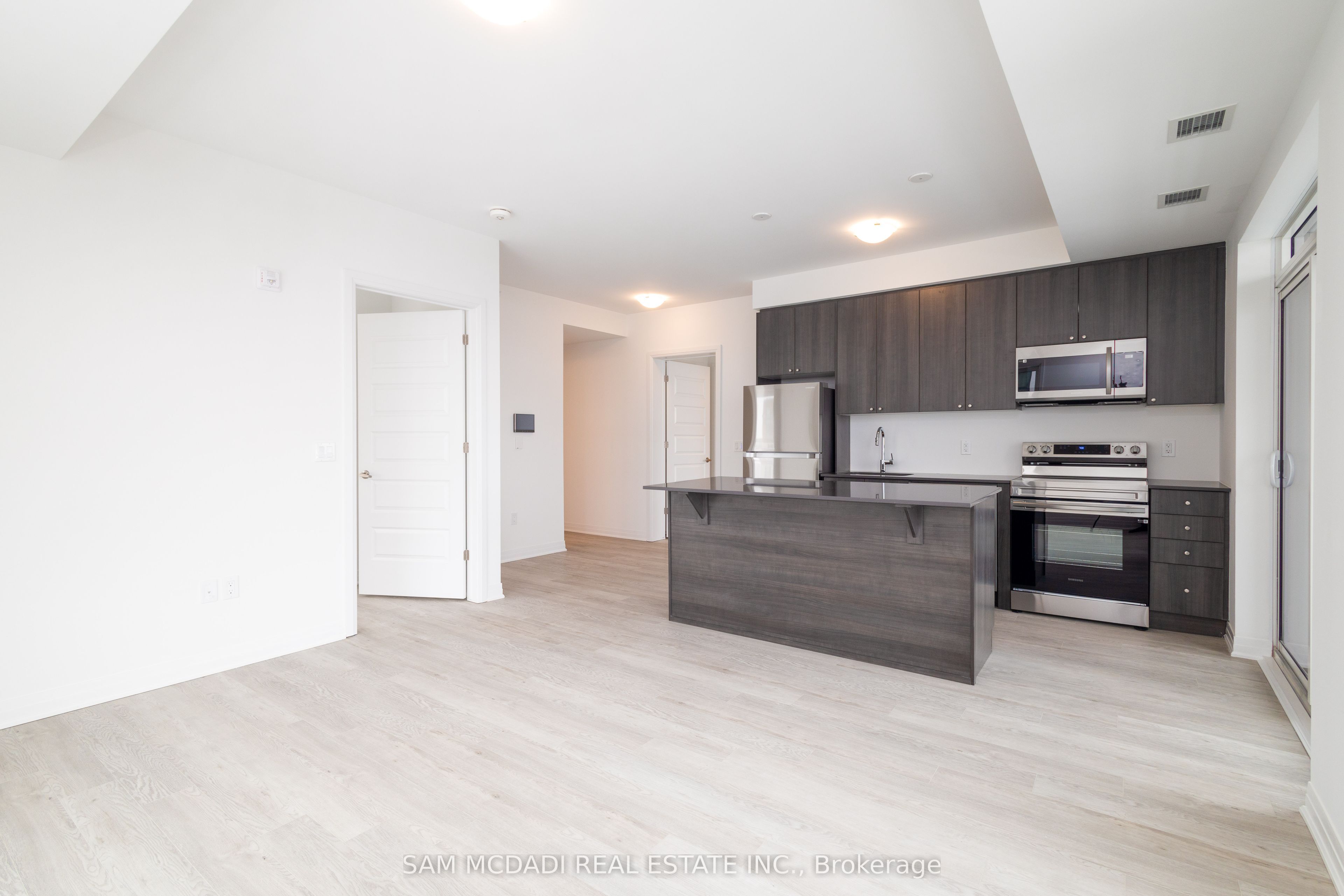 #307 - 490 Gordon Krantz Avenue Property Photo 8